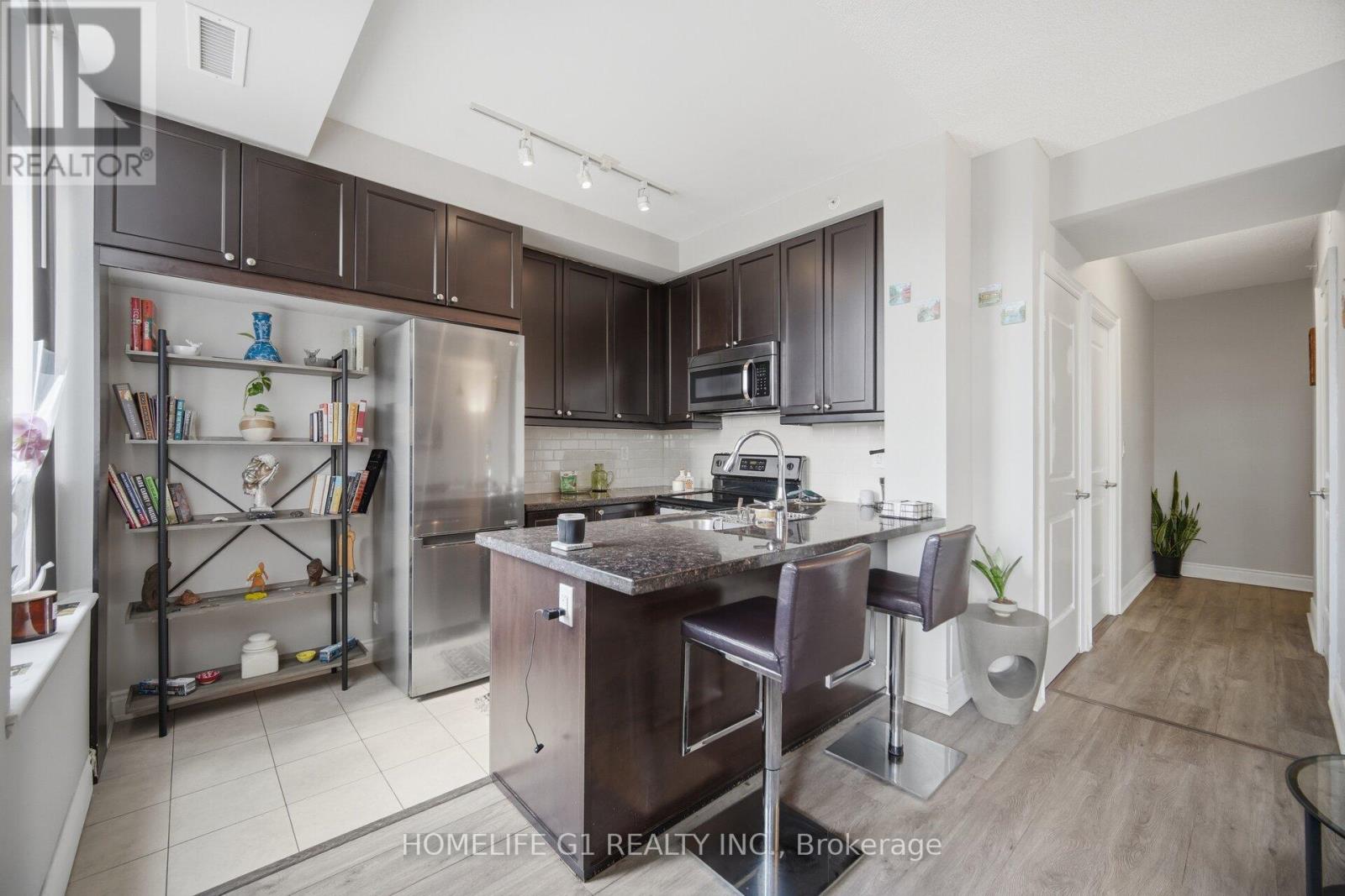 #212 2396 MAJOR MACKENZIE DRIVE - 3