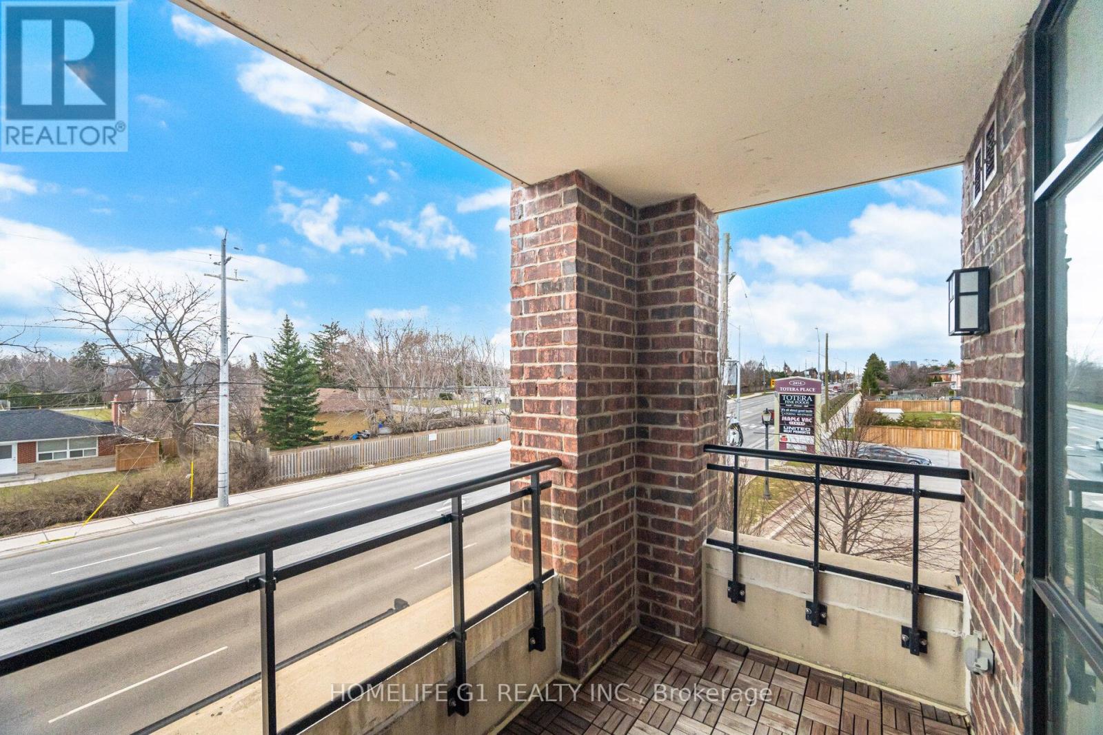 #212 2396 MAJOR MACKENZIE DRIVE - 14