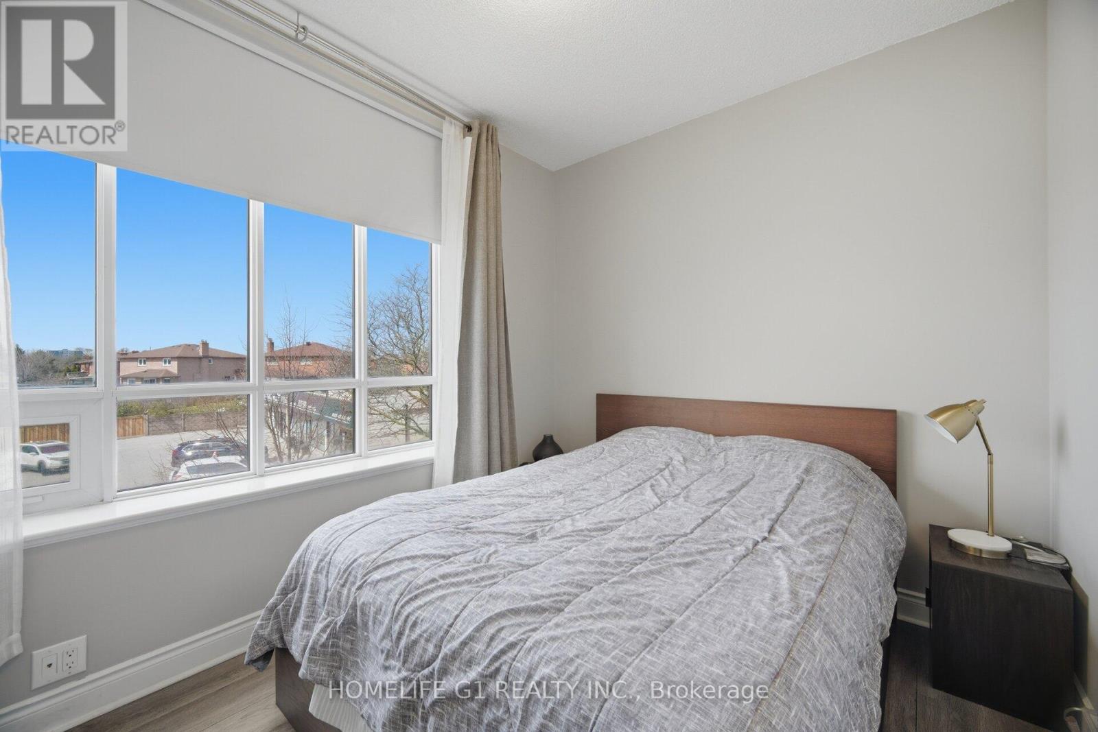 #212 2396 MAJOR MACKENZIE DRIVE - 10