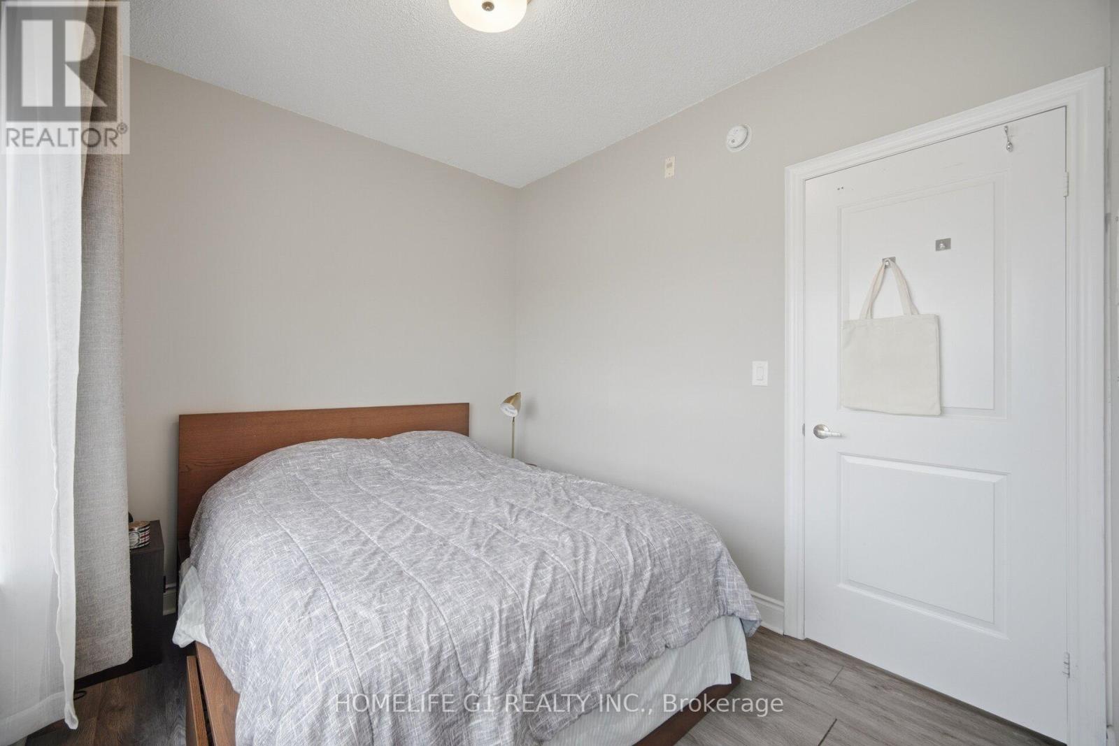 #212 2396 MAJOR MACKENZIE DRIVE - 11