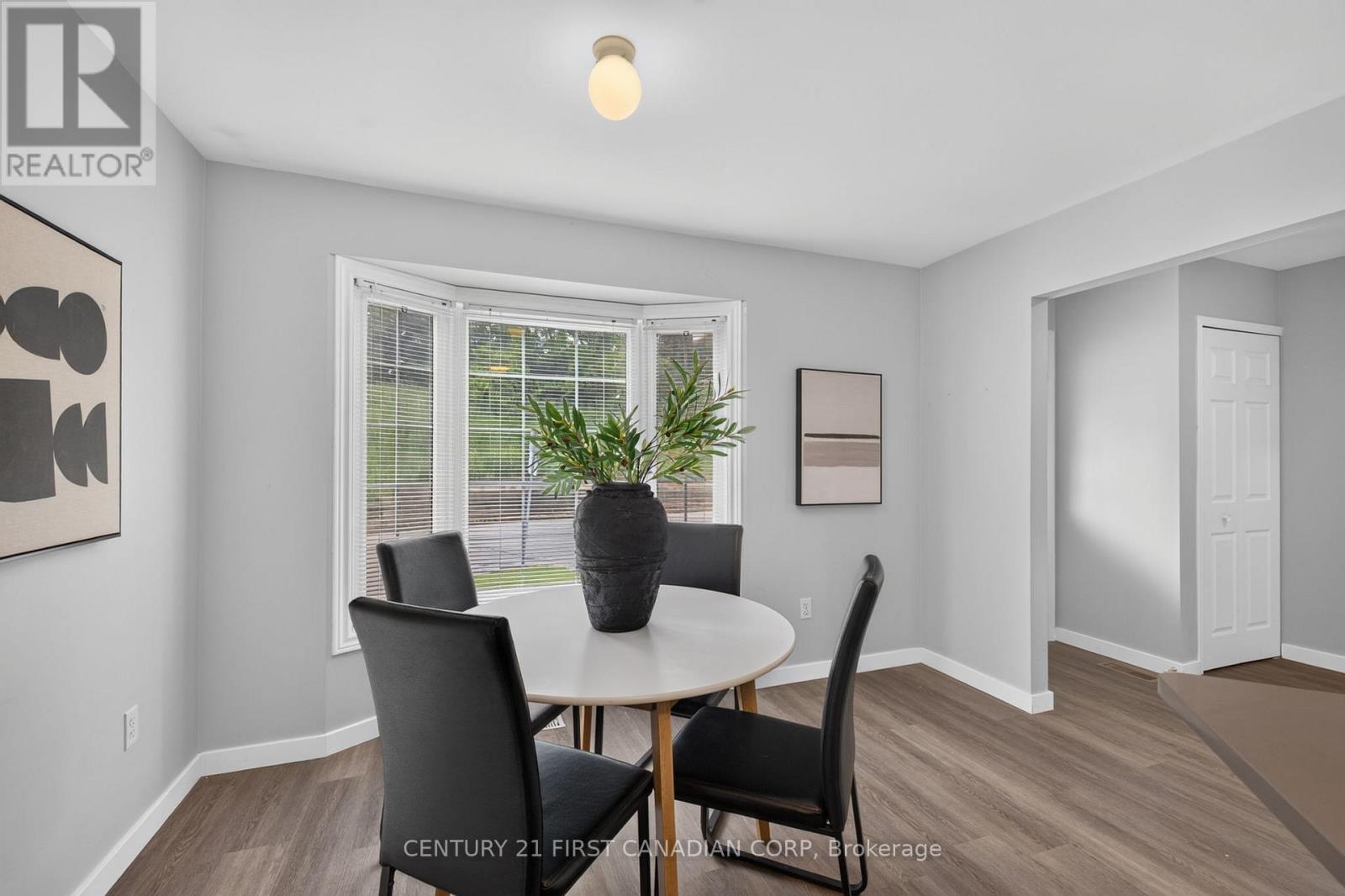 #55 70 CHAPMAN COURT - 15
