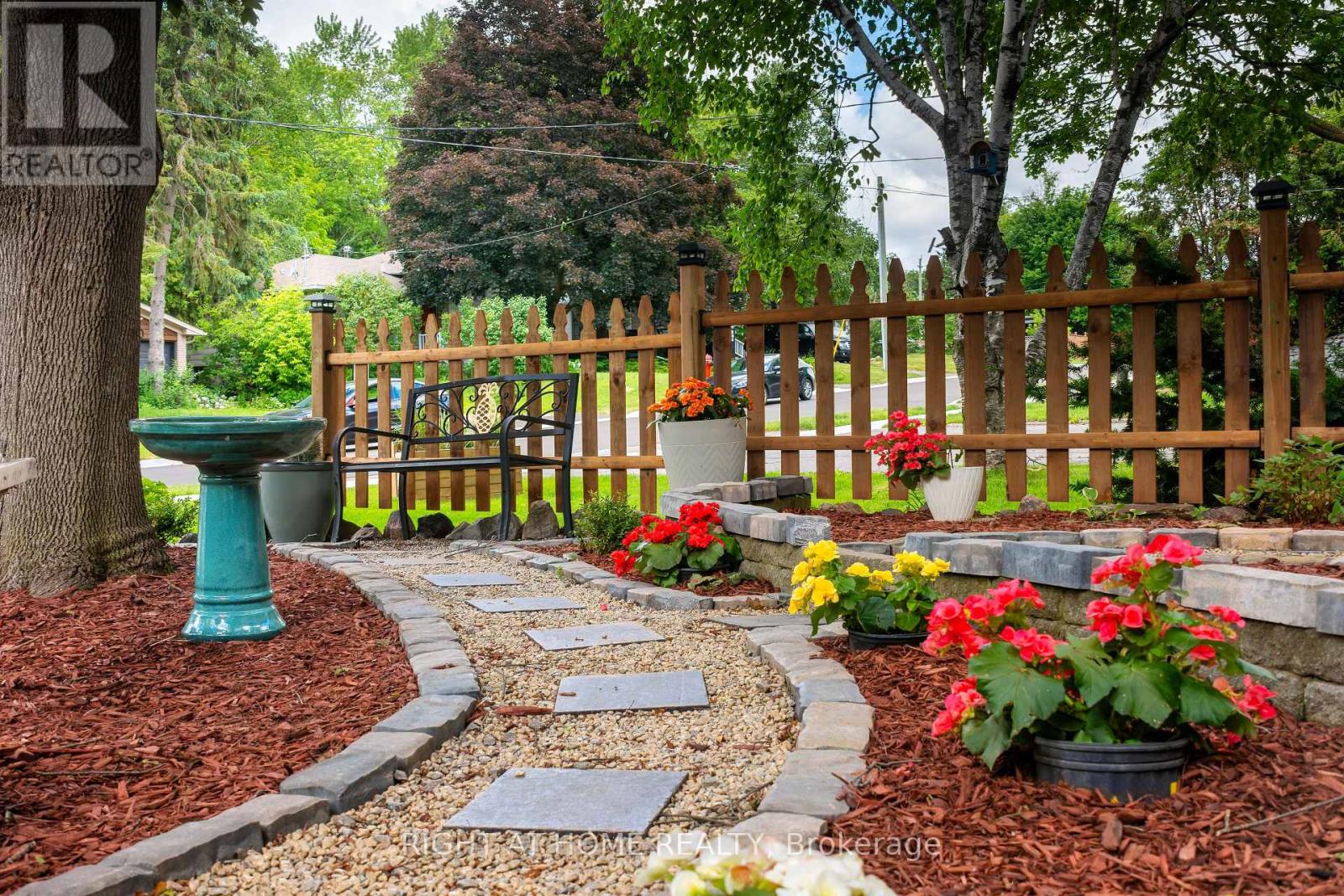 Park-like front garden