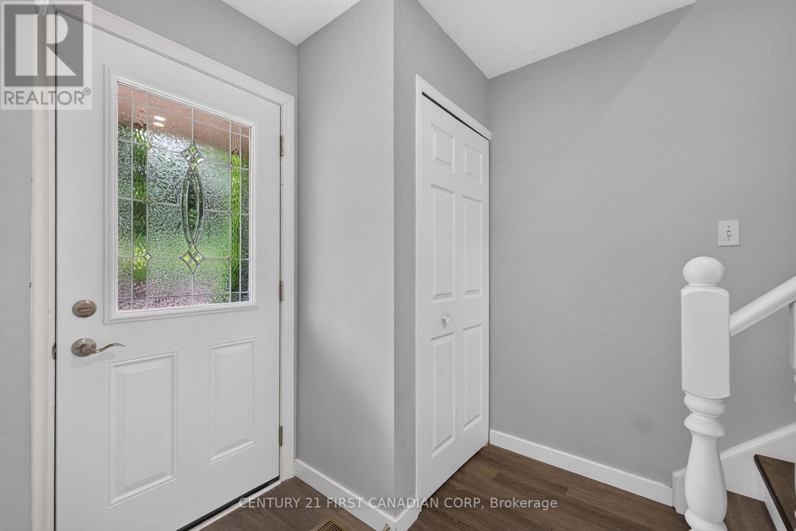 #55 70 CHAPMAN COURT - 3