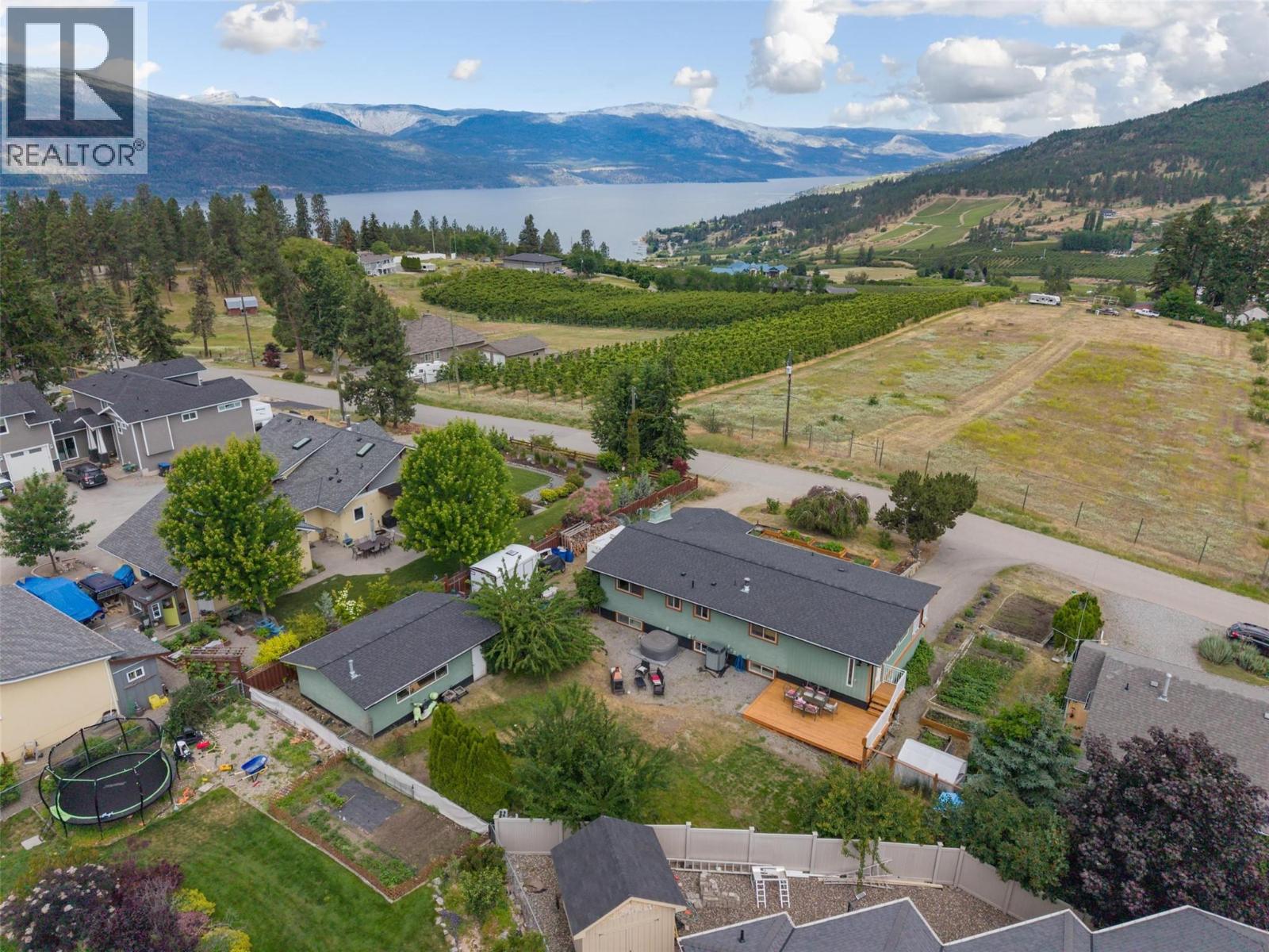 2139 Amundsen Road - 43