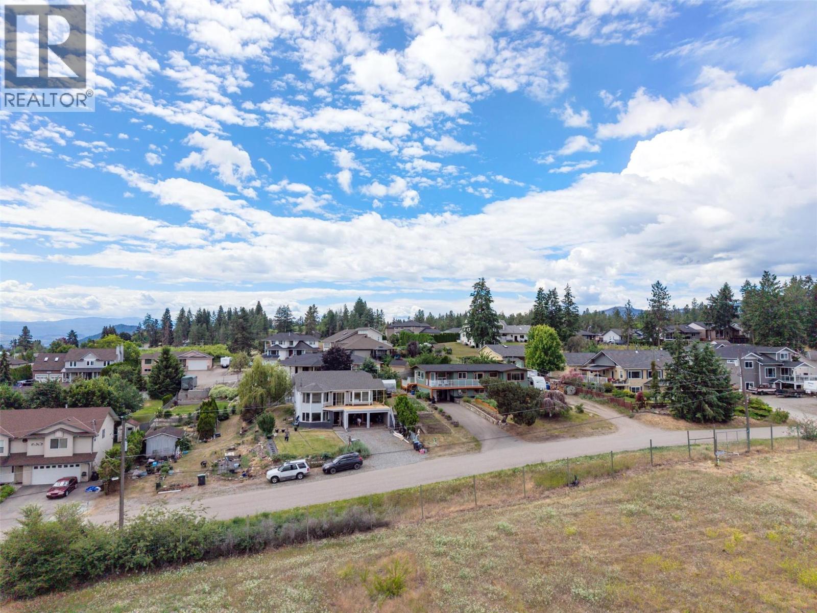 2139 Amundsen Road - 46