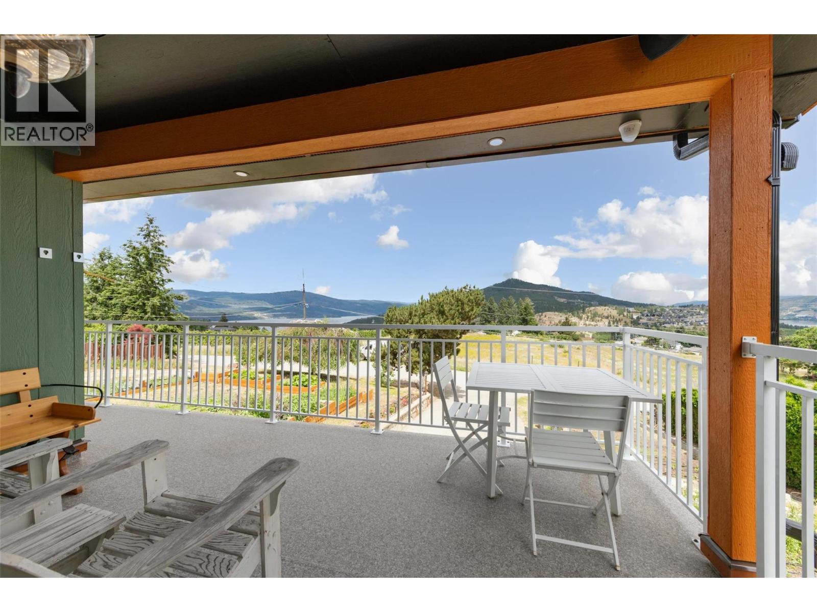 2139 Amundsen Road - 21