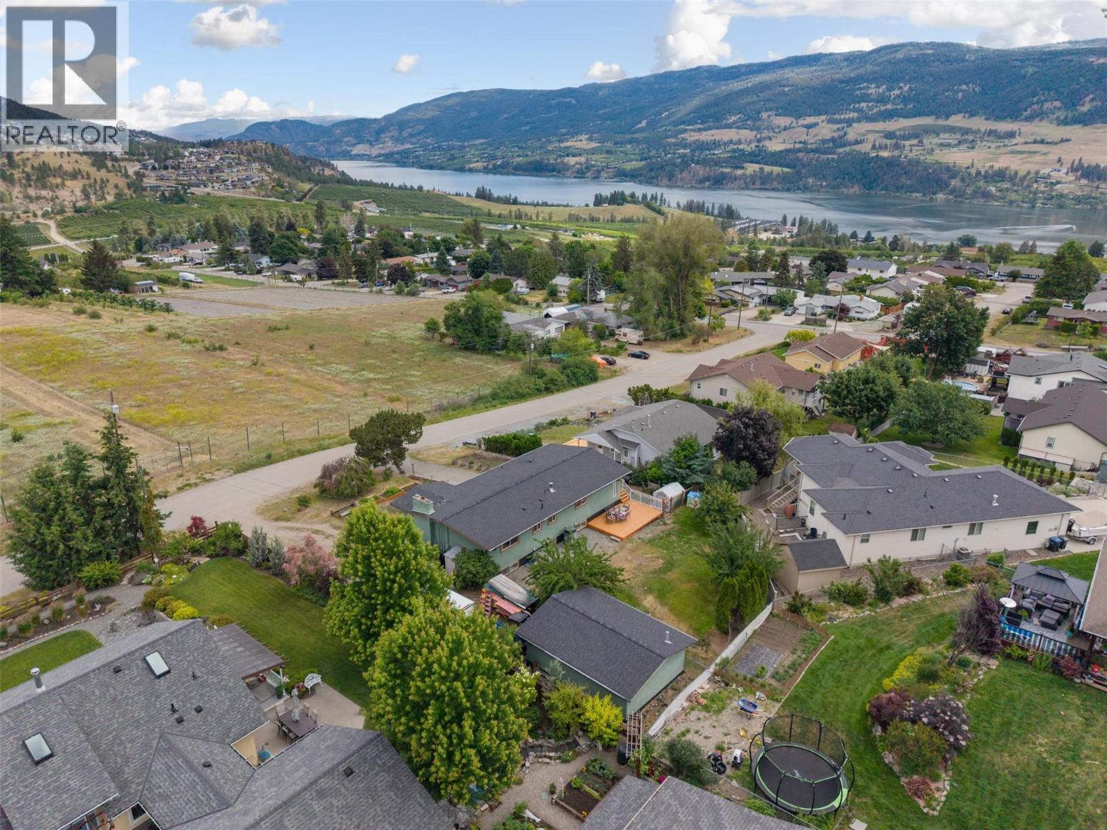 2139 Amundsen Road - 44