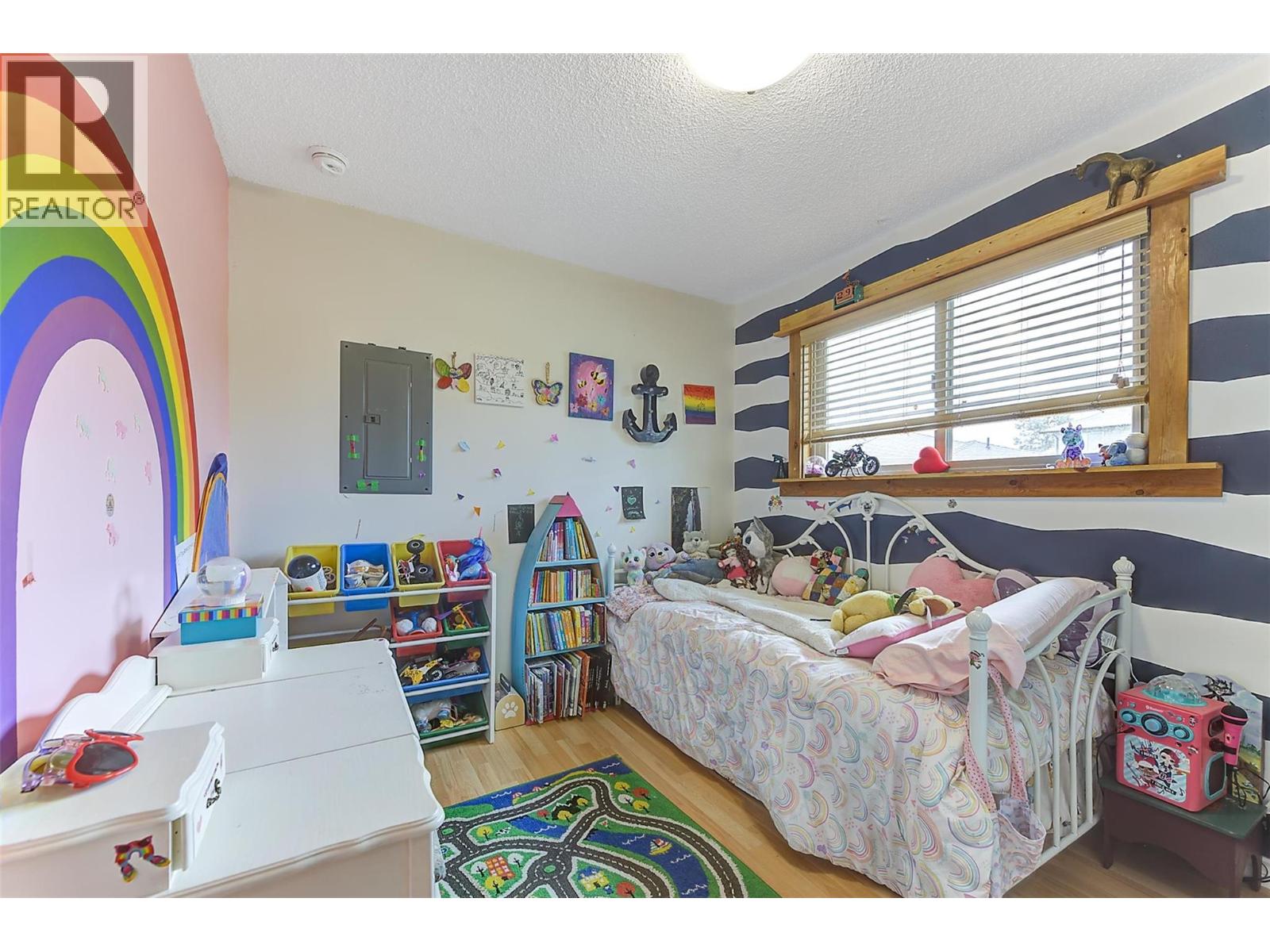 2139 Amundsen Road - 29