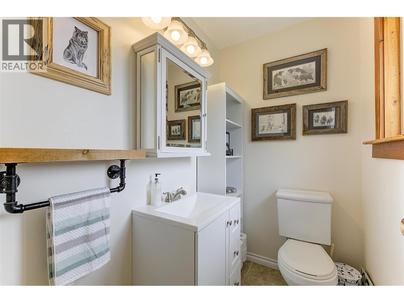 2139 Amundsen Road - 27