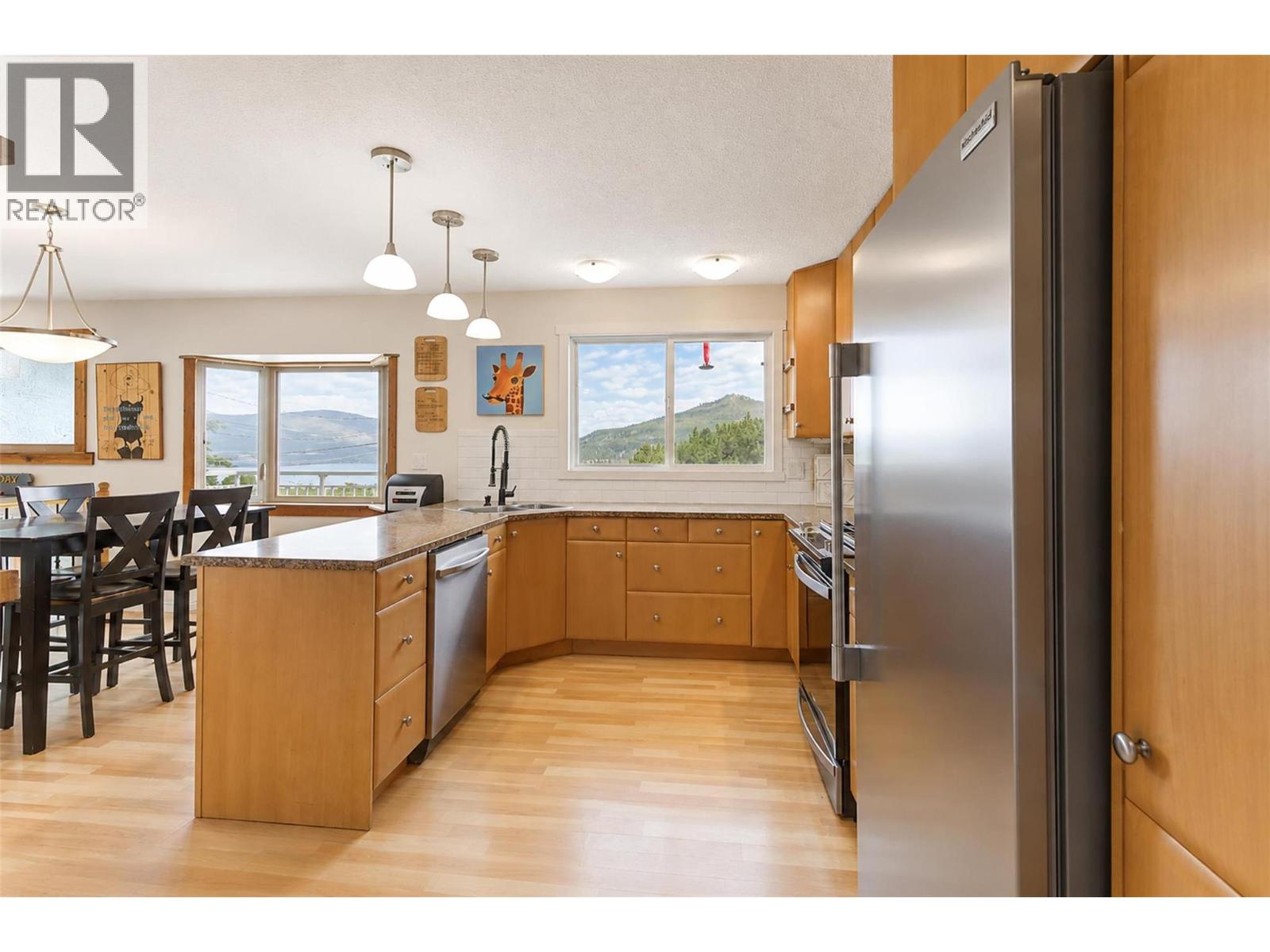 2139 Amundsen Road - 11