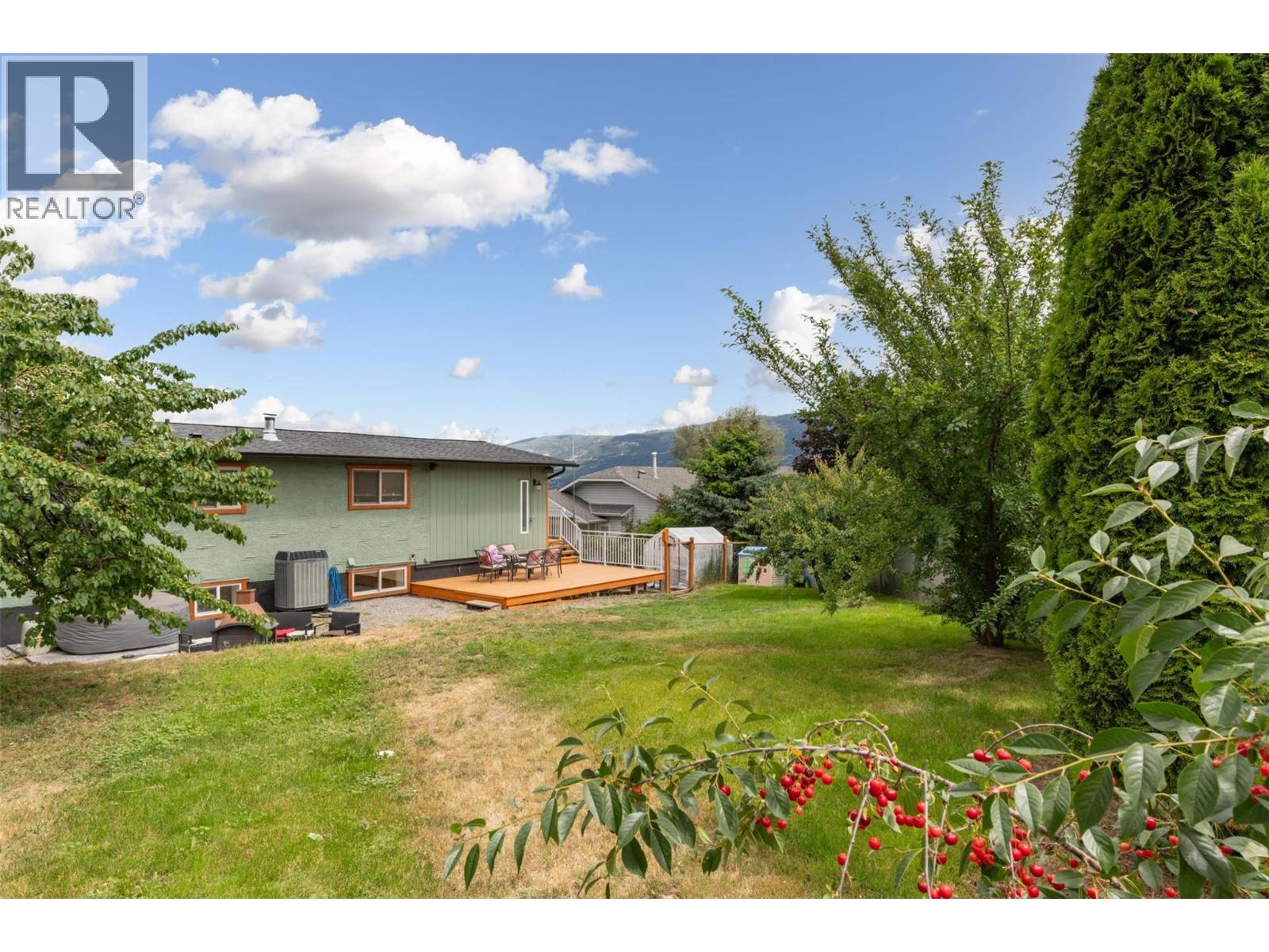 2139 Amundsen Road - 39