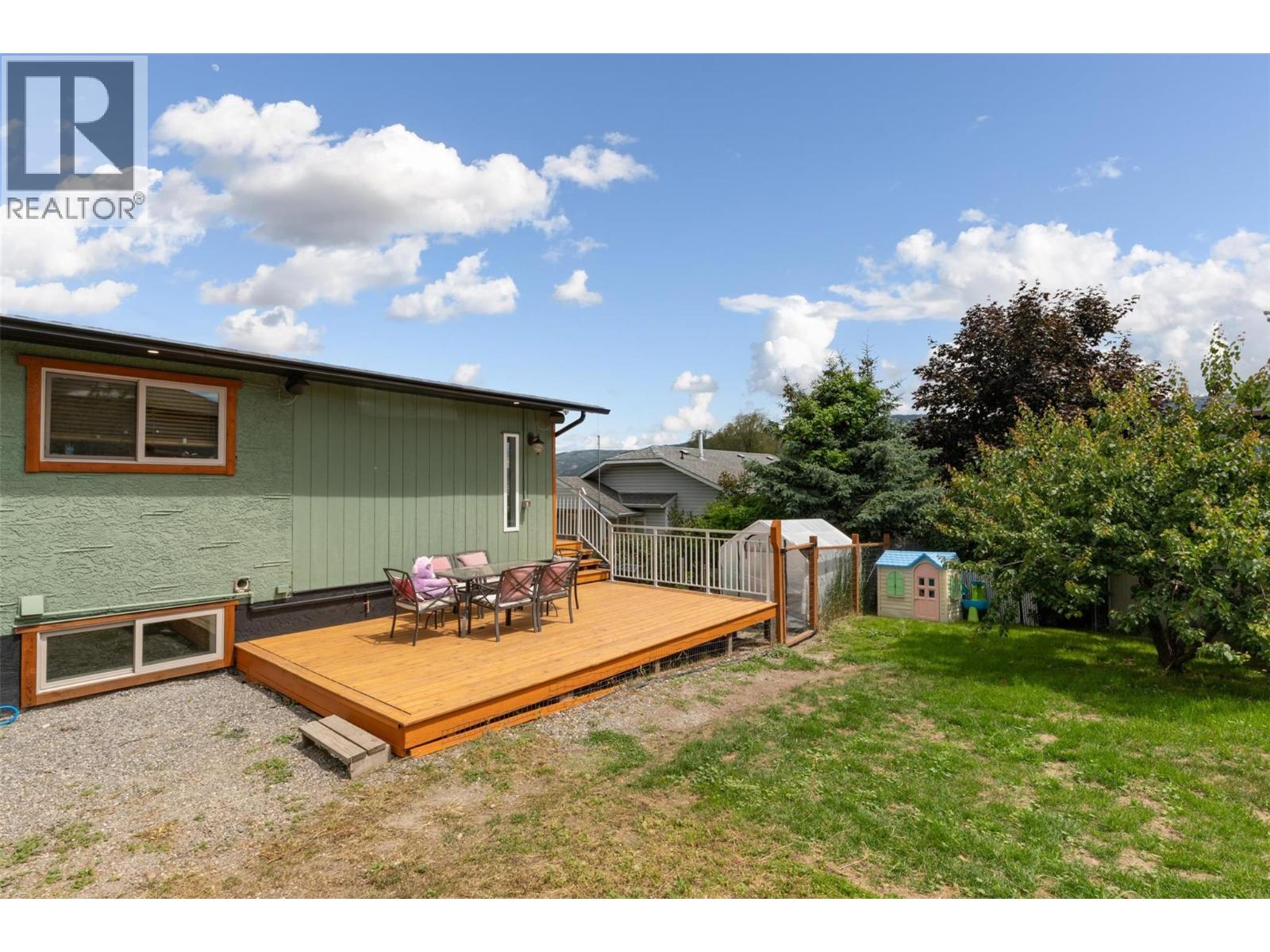 2139 Amundsen Road - 38