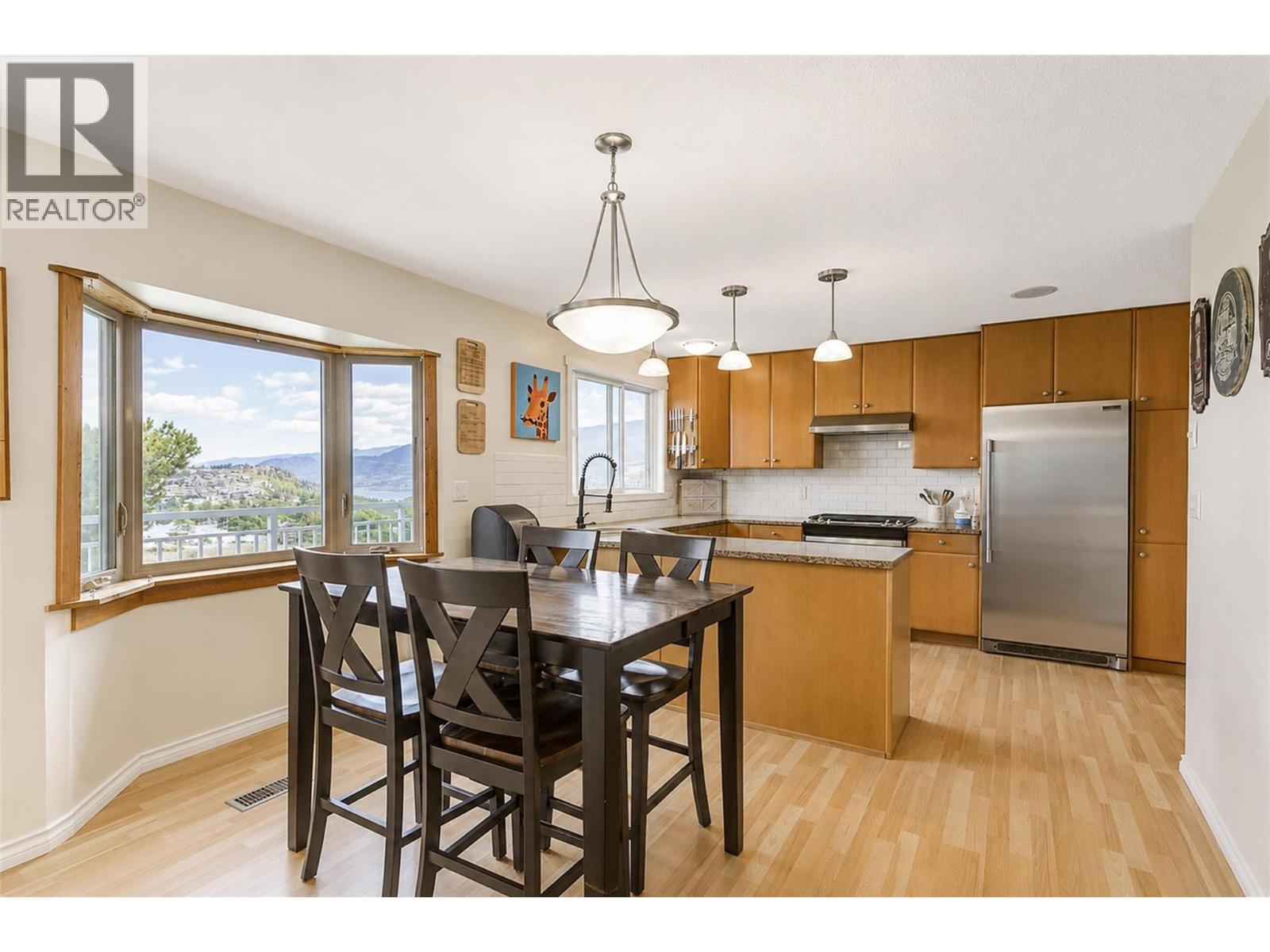 2139 Amundsen Road - 10