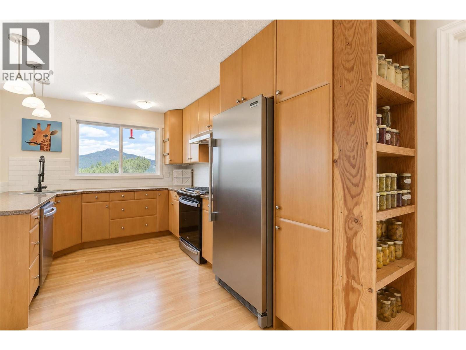 2139 Amundsen Road - 14