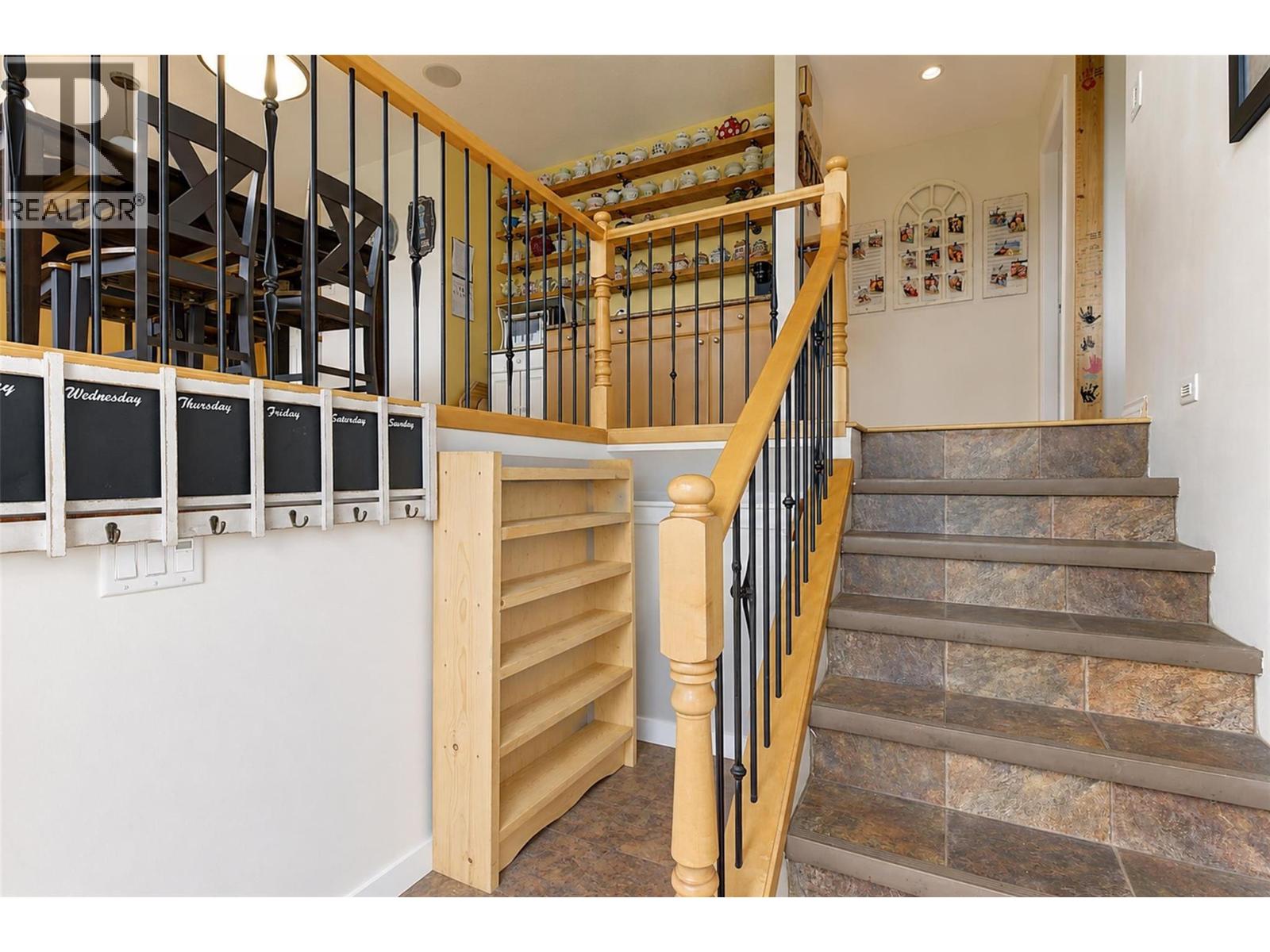 2139 Amundsen Road - 8