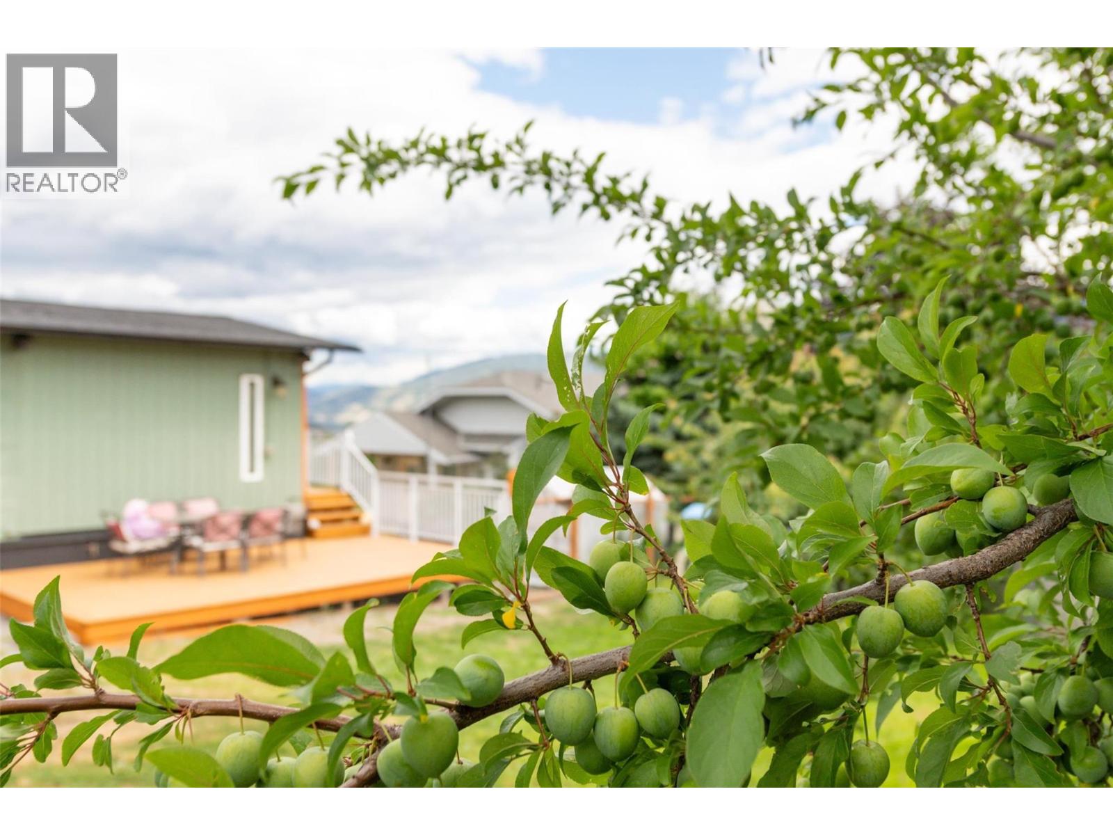 2139 Amundsen Road - 40