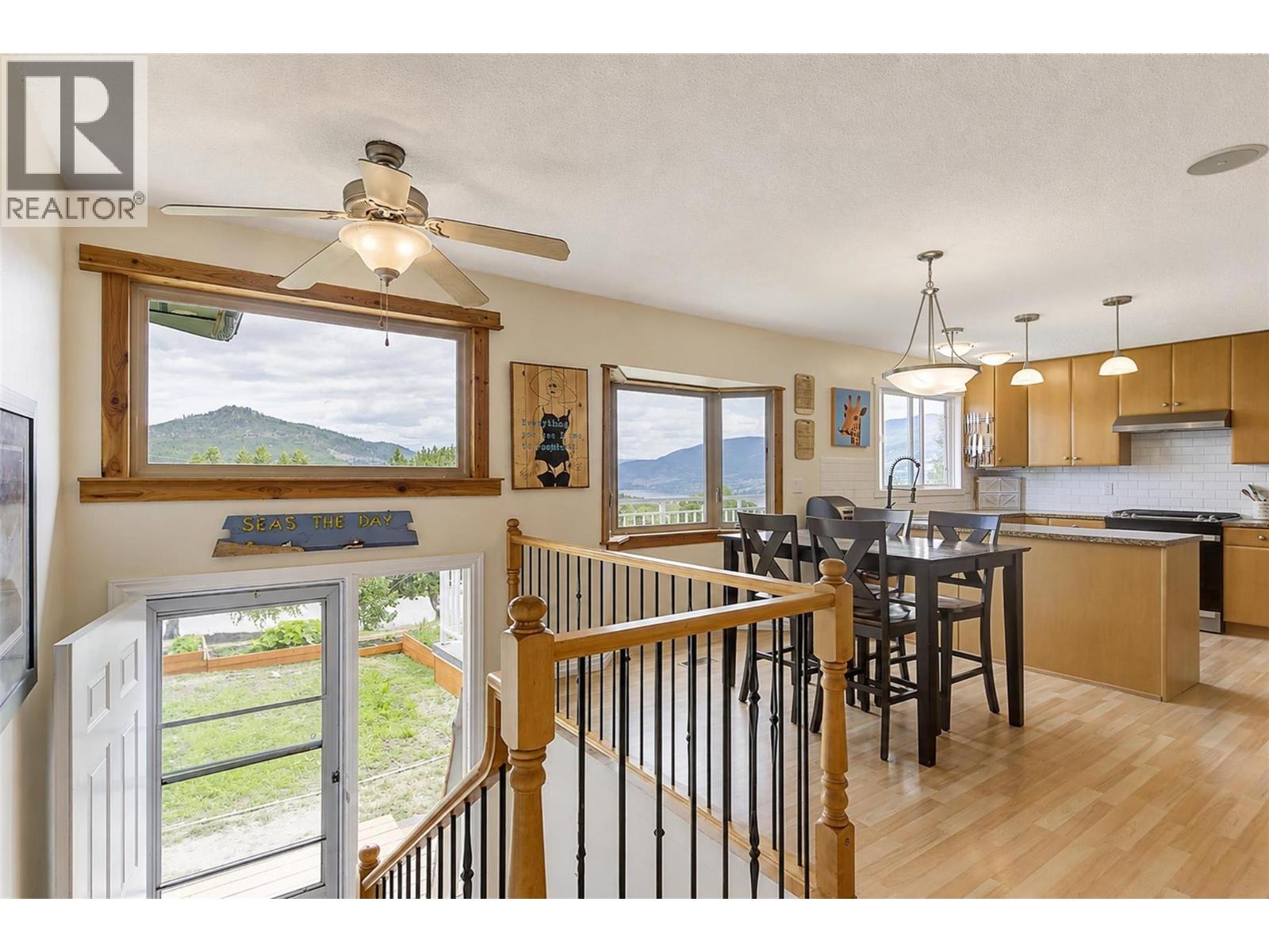2139 Amundsen Road - 9