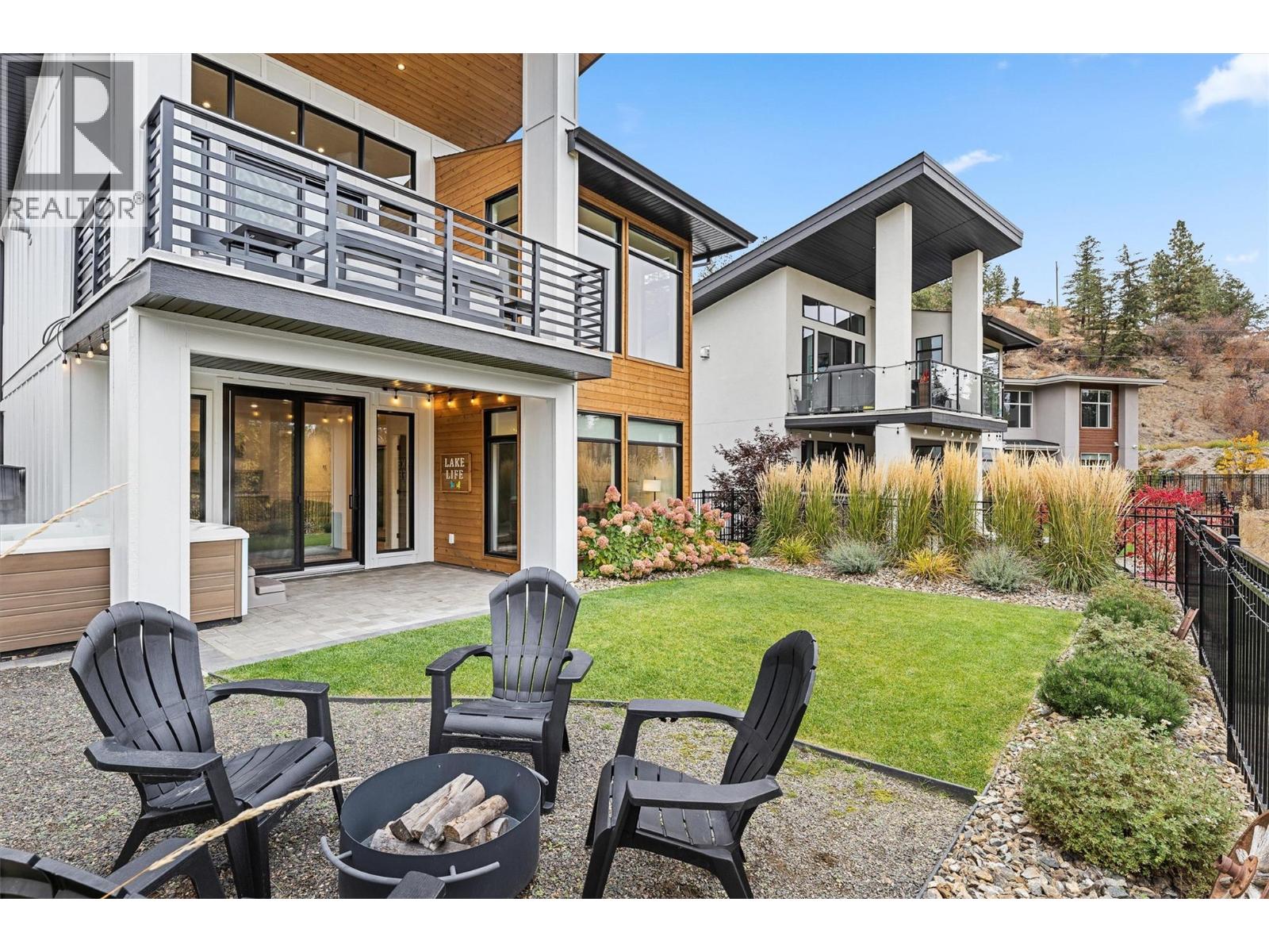 10325 Long Road, Lake Country