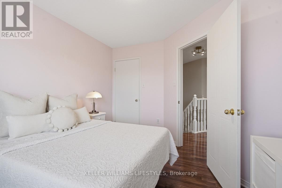 1135 KIMBALL CRESCENT - 25