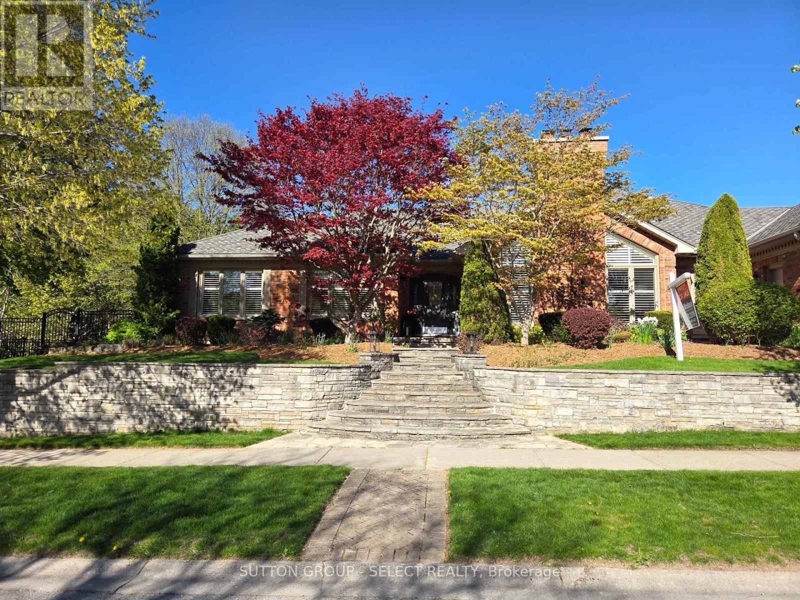 448 GRANGEOVER CRESCENT - 1