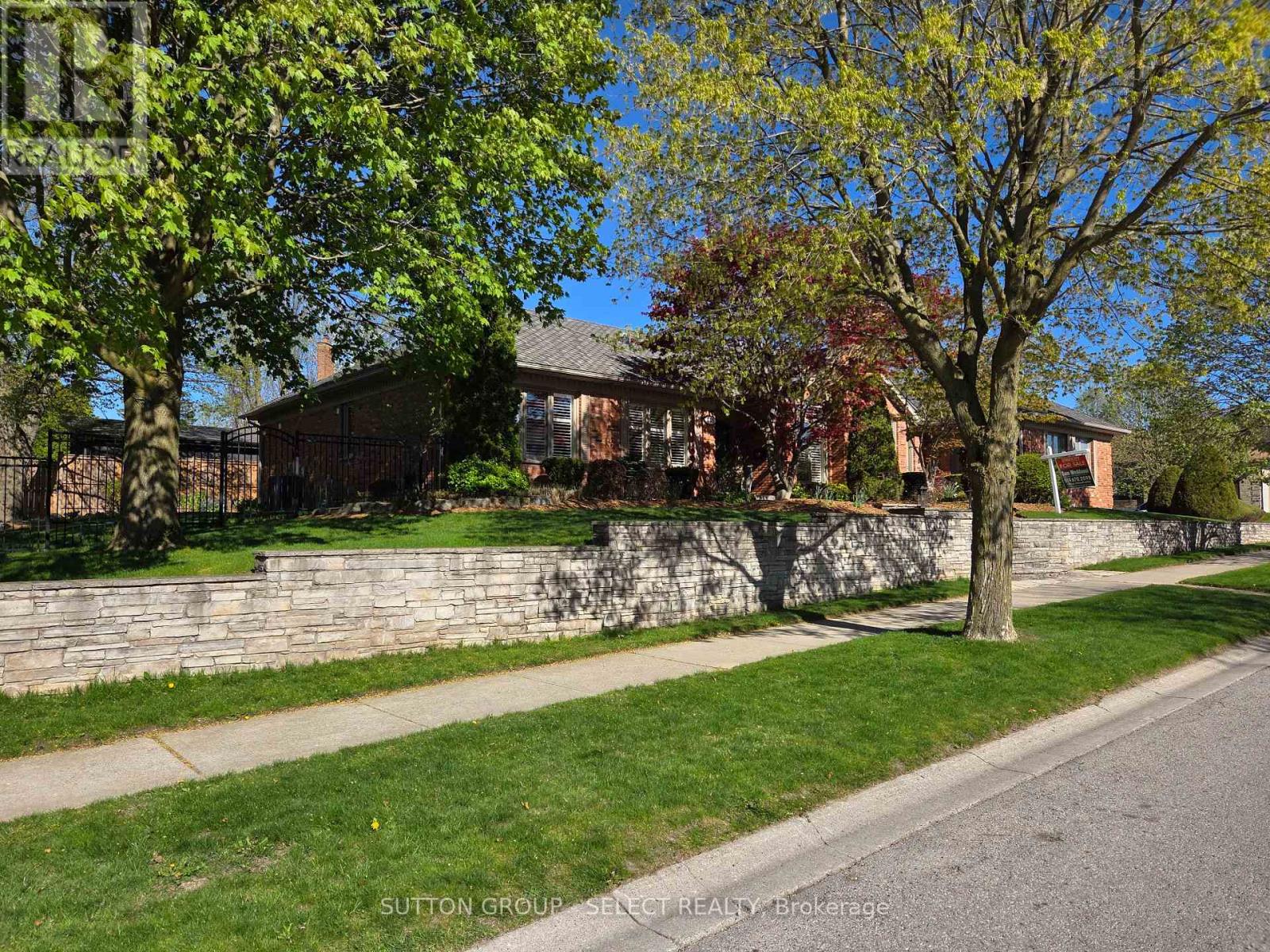 448 GRANGEOVER CRESCENT - 3