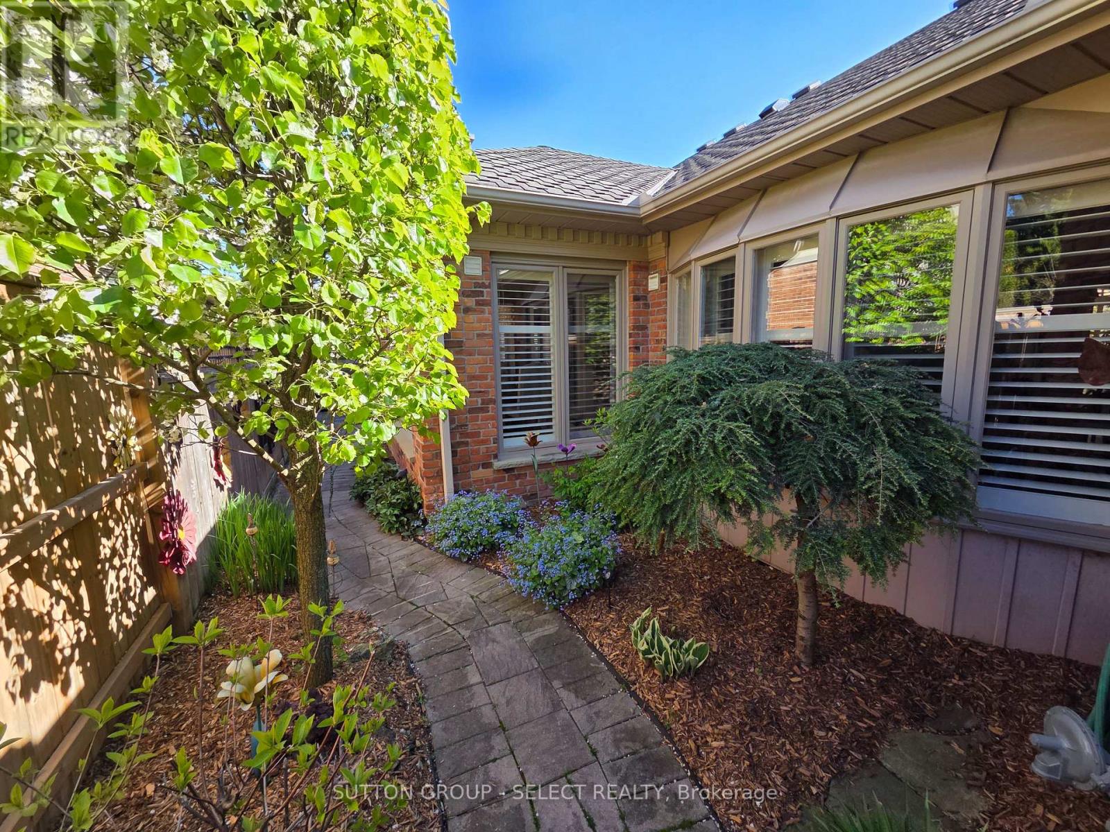 448 GRANGEOVER CRESCENT - 43