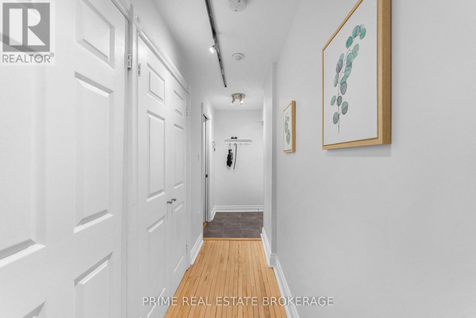 #304 460 WELLINGTON STREET - 19