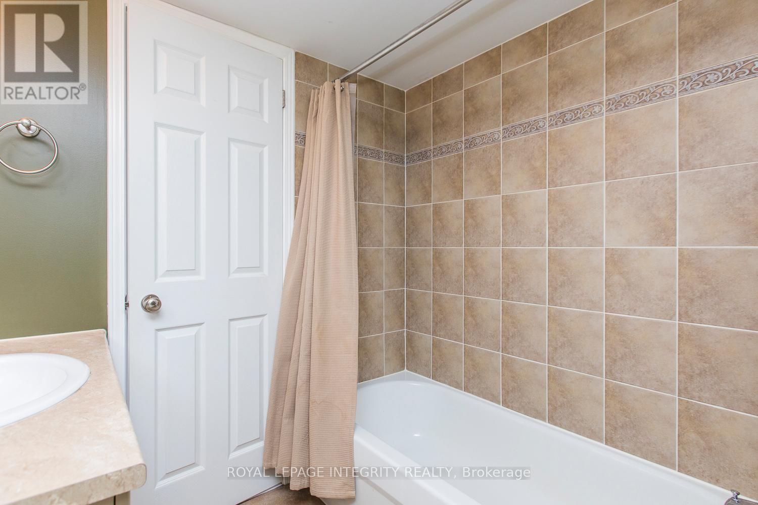 2 Bed, 3 Bath House for Rent in Ottawa – 146 BERRIGAN DRIVE, Ottawa – MLS# X13473674 - Image 52