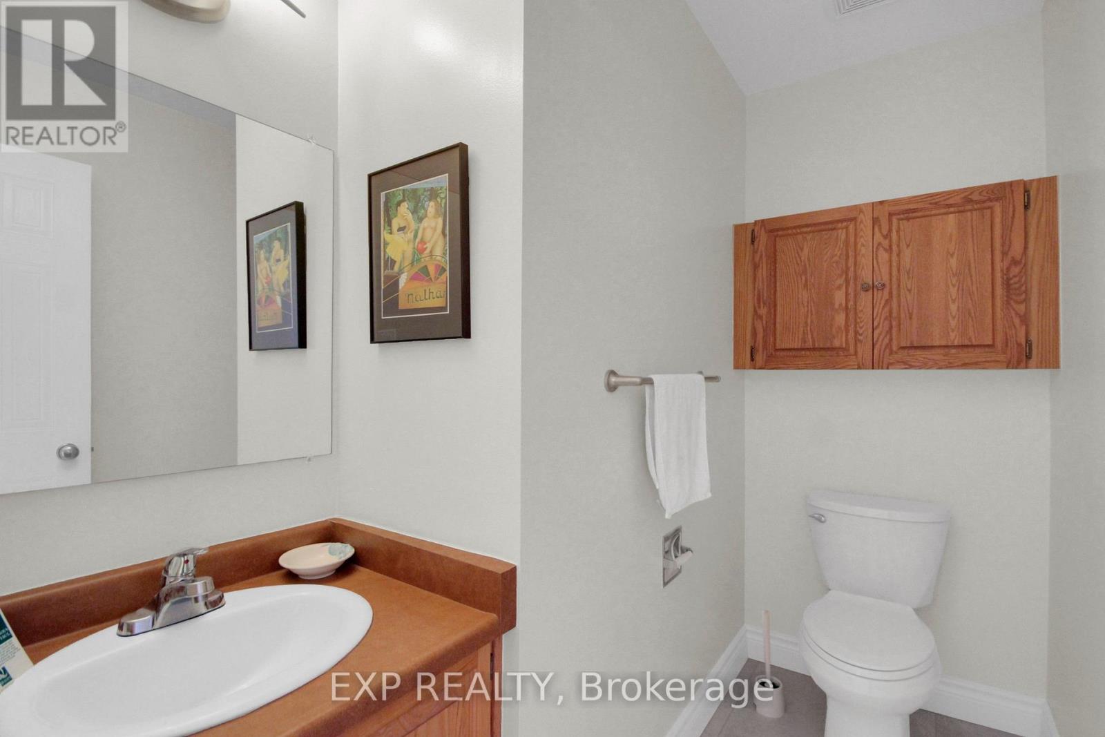 #20 40 HUNTVIEW PRIVATE - 10