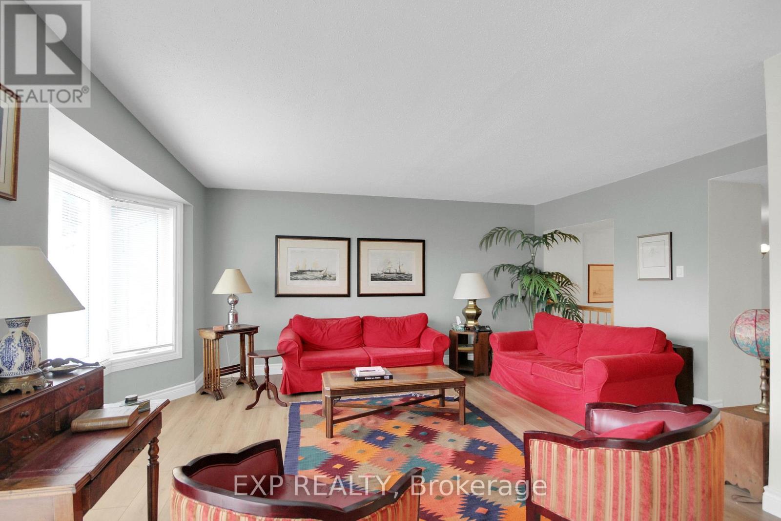 #20 40 HUNTVIEW PRIVATE - 4