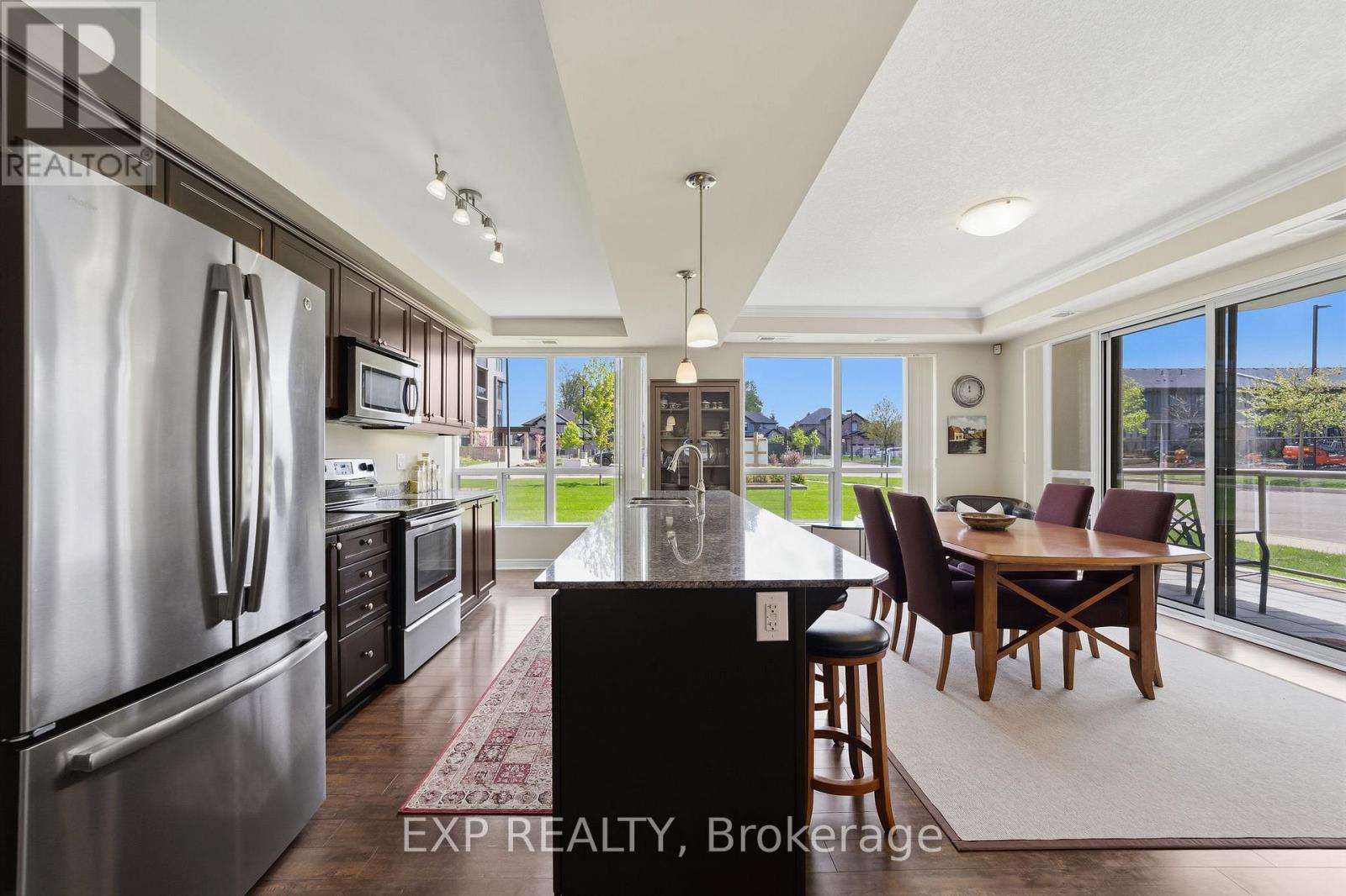 #109 1030 CORONATION DRIVE - 7