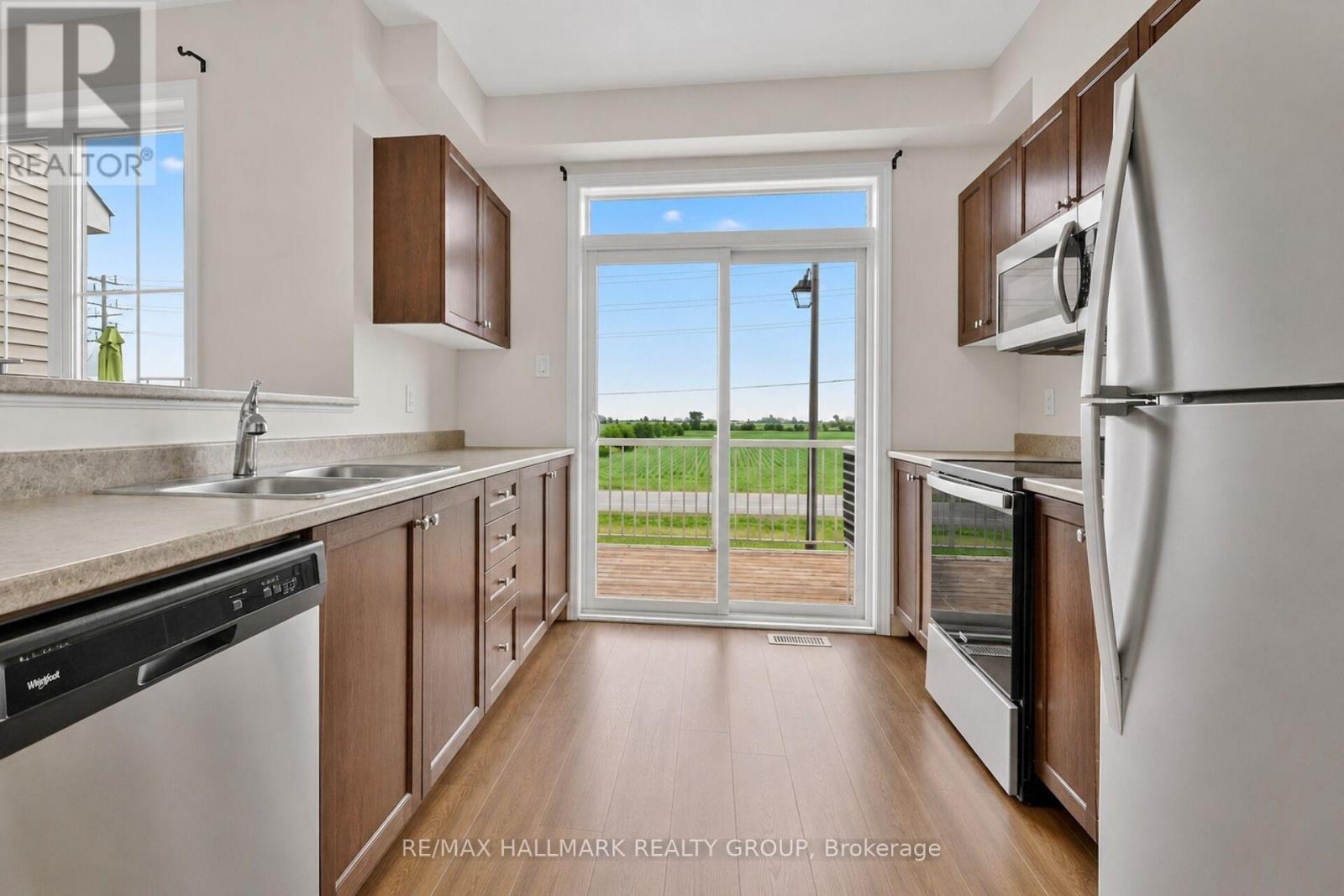 235 HIBERNIAN WALK - 13