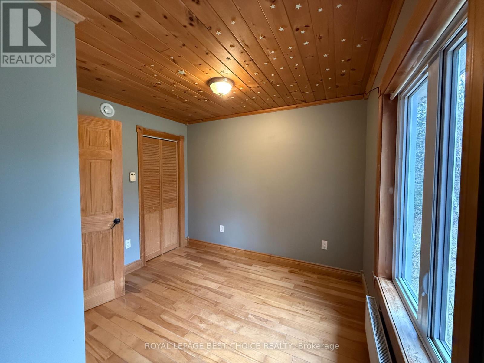 917940 PORTAGE BAY ROAD - 23
