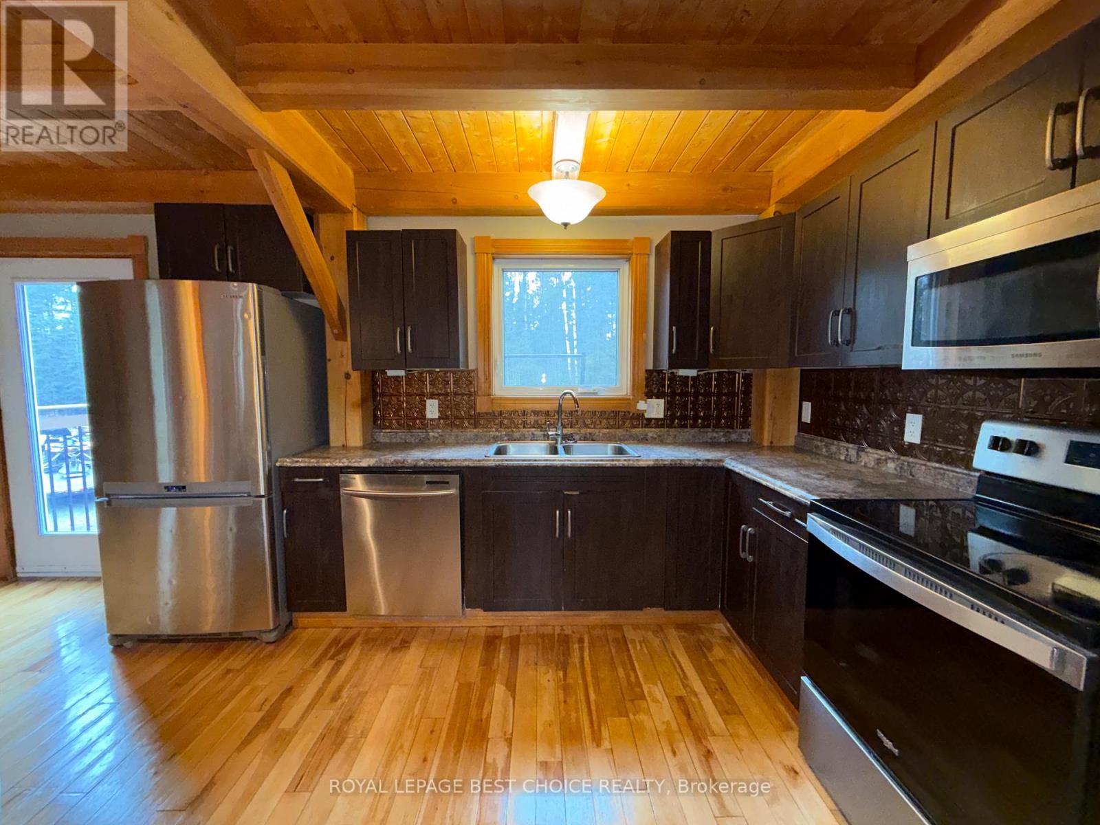 917940 PORTAGE BAY ROAD - 13