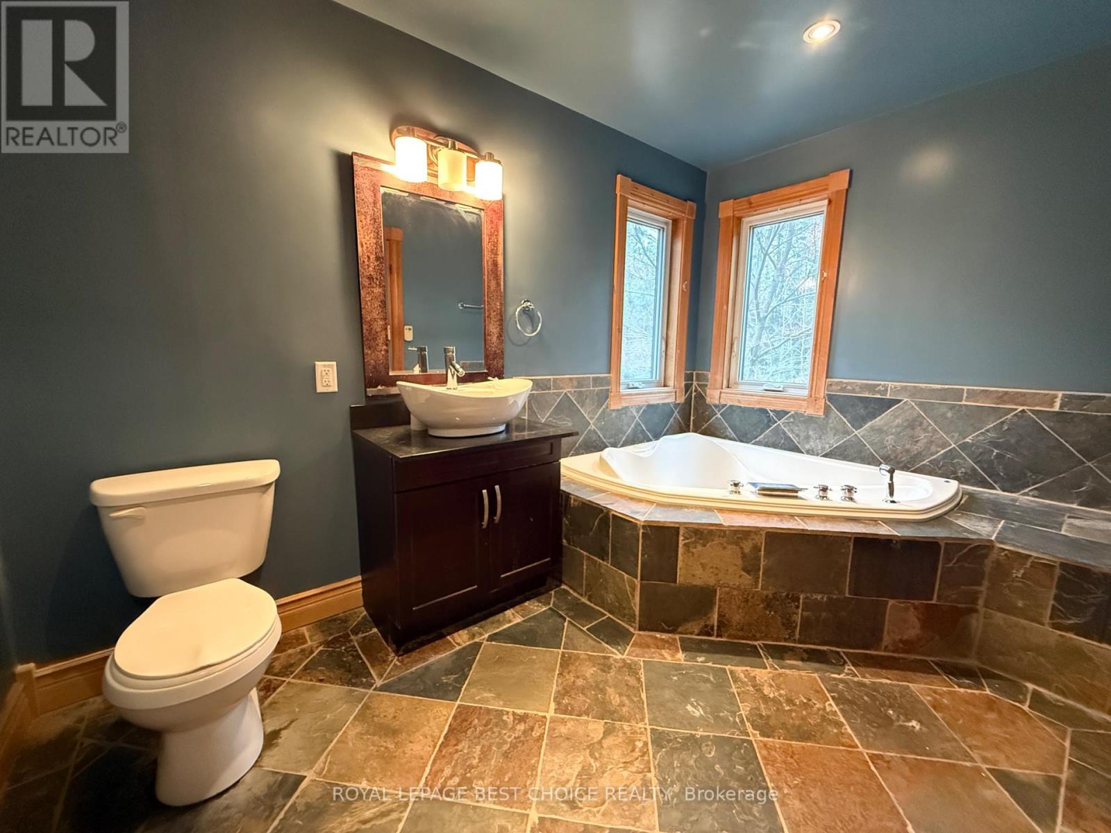 917940 PORTAGE BAY ROAD - 21