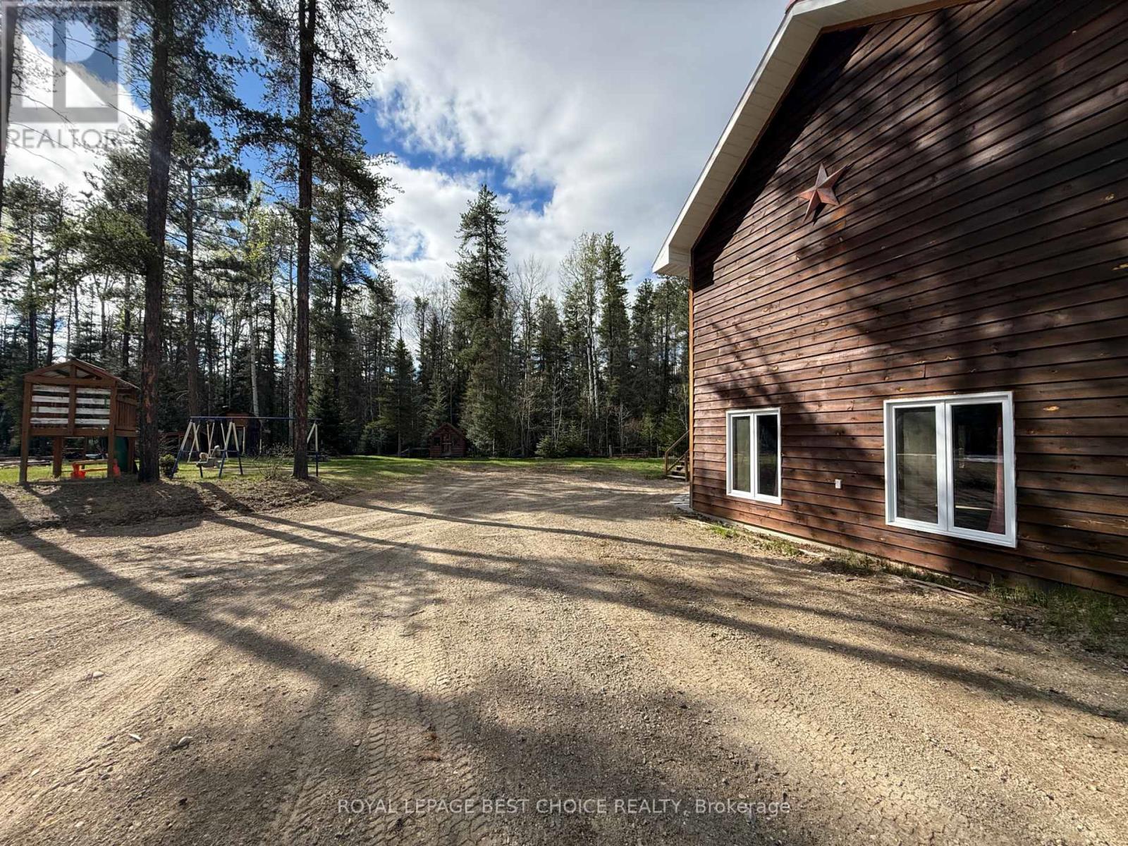 917940 PORTAGE BAY ROAD - 36