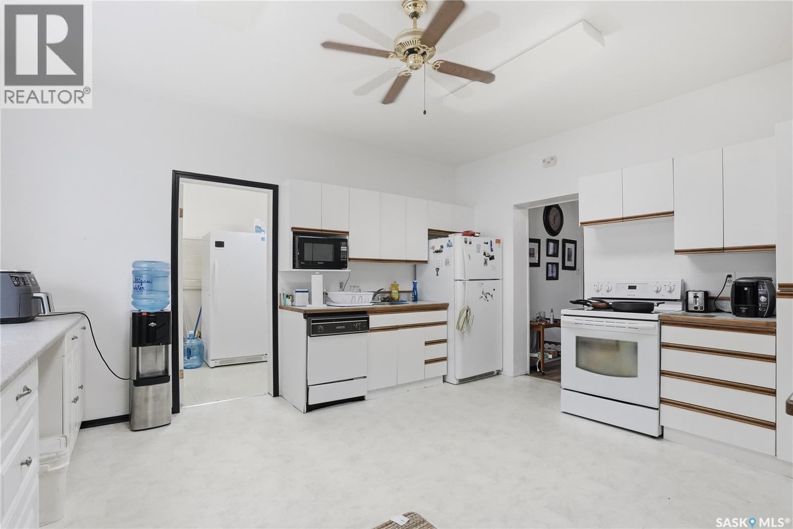 510 Andrew STREET - 2