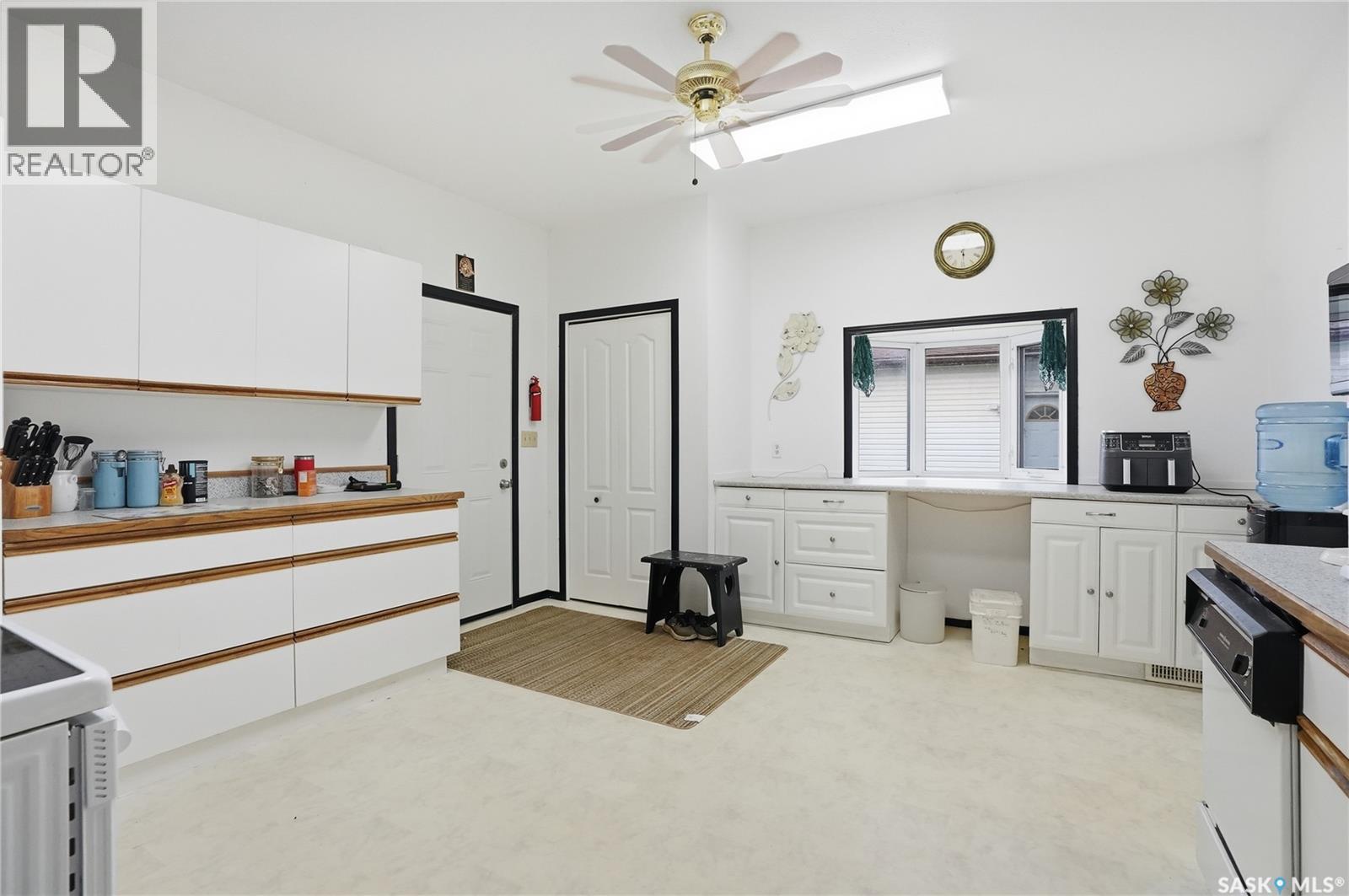 510 Andrew STREET - 3