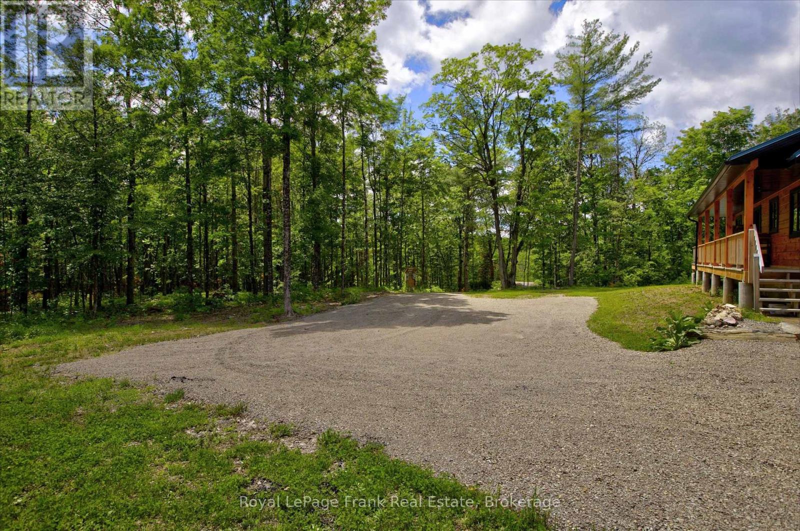 413 WEST BAY ROAD - 32