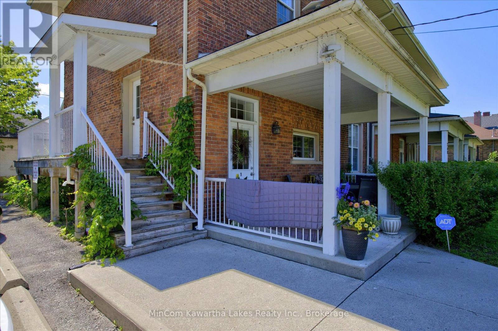 #4 760 GEORGE STREET N - 6