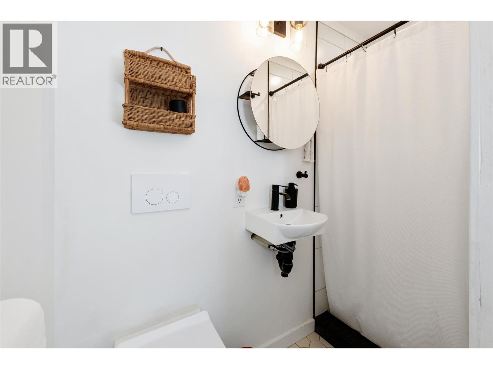 141 CYPRESS Avenue - 35
