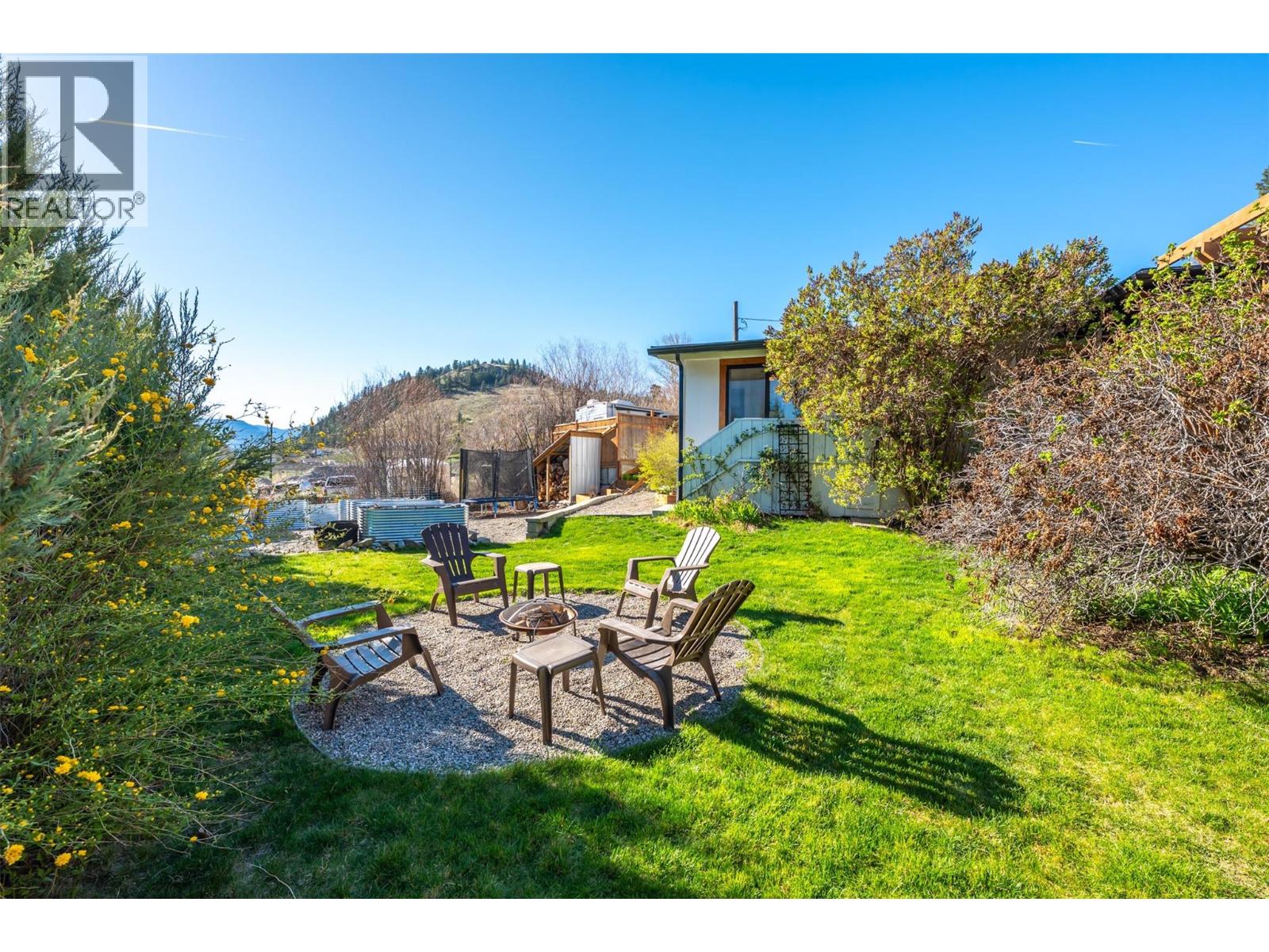 141 CYPRESS Avenue - 64