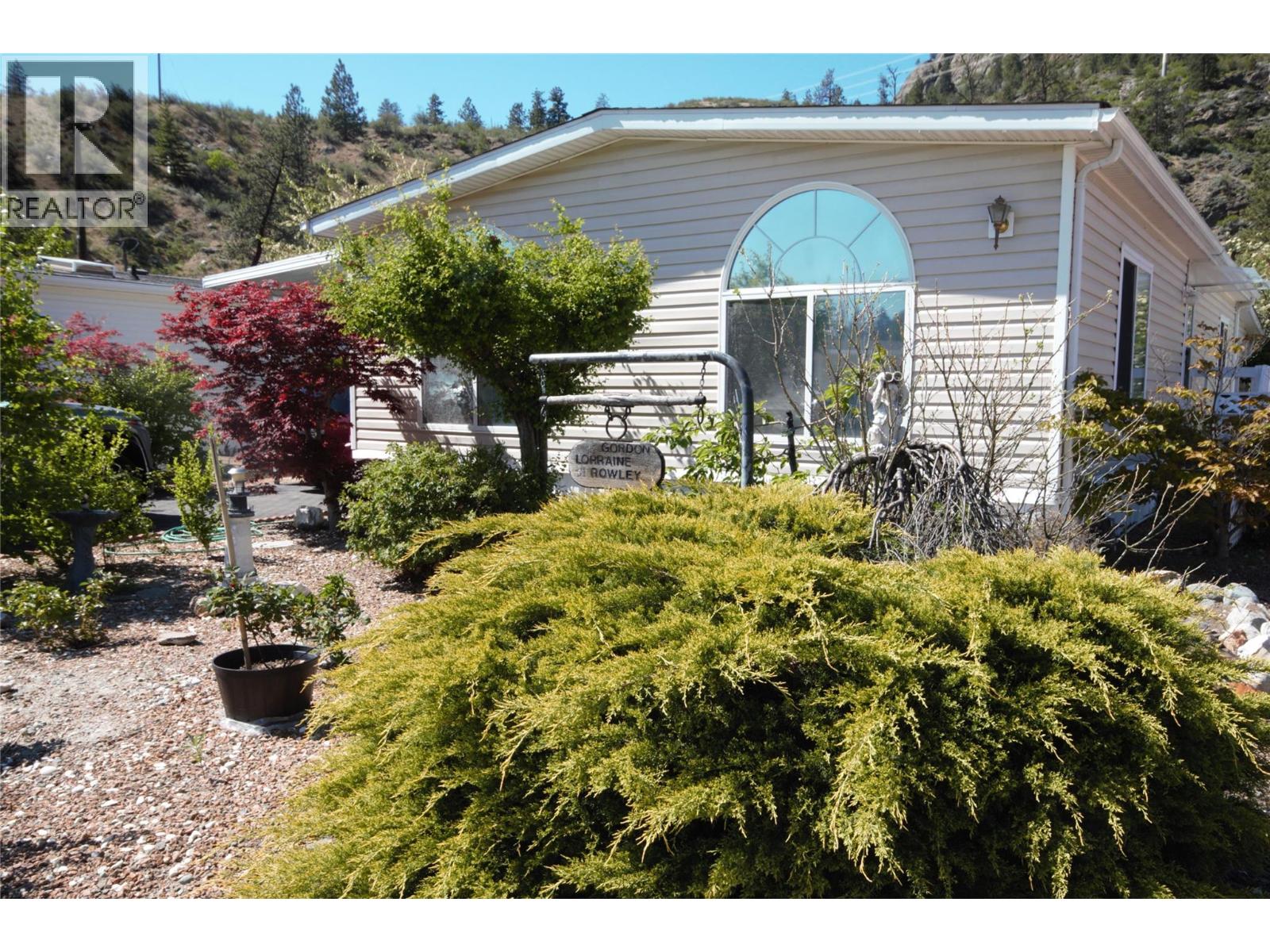 #15 8598 Highway 97 - 10