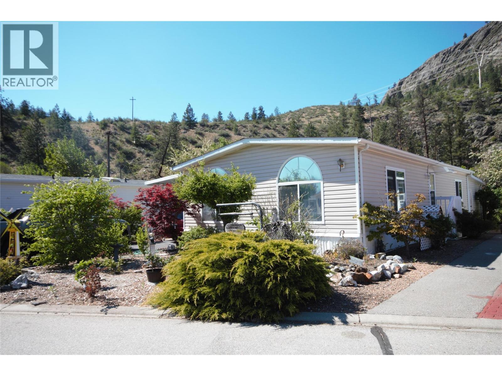 #15 8598 Highway 97 - 1