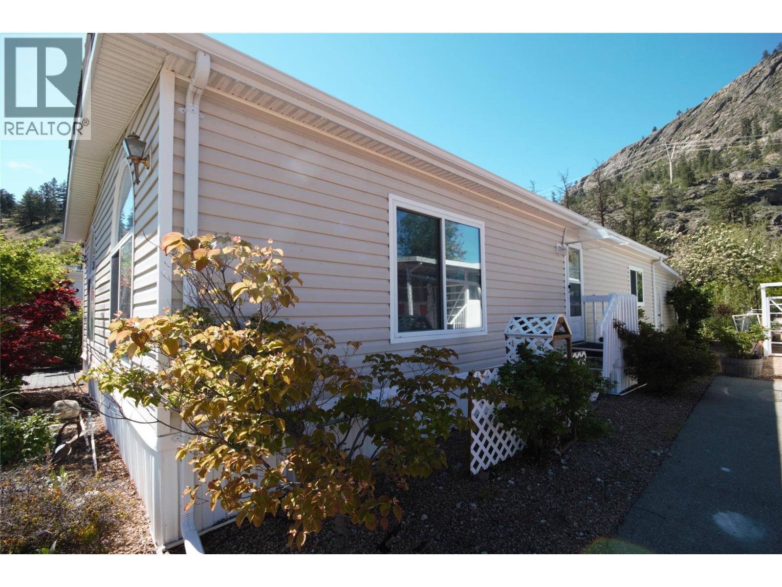 #15 8598 Highway 97 - 7
