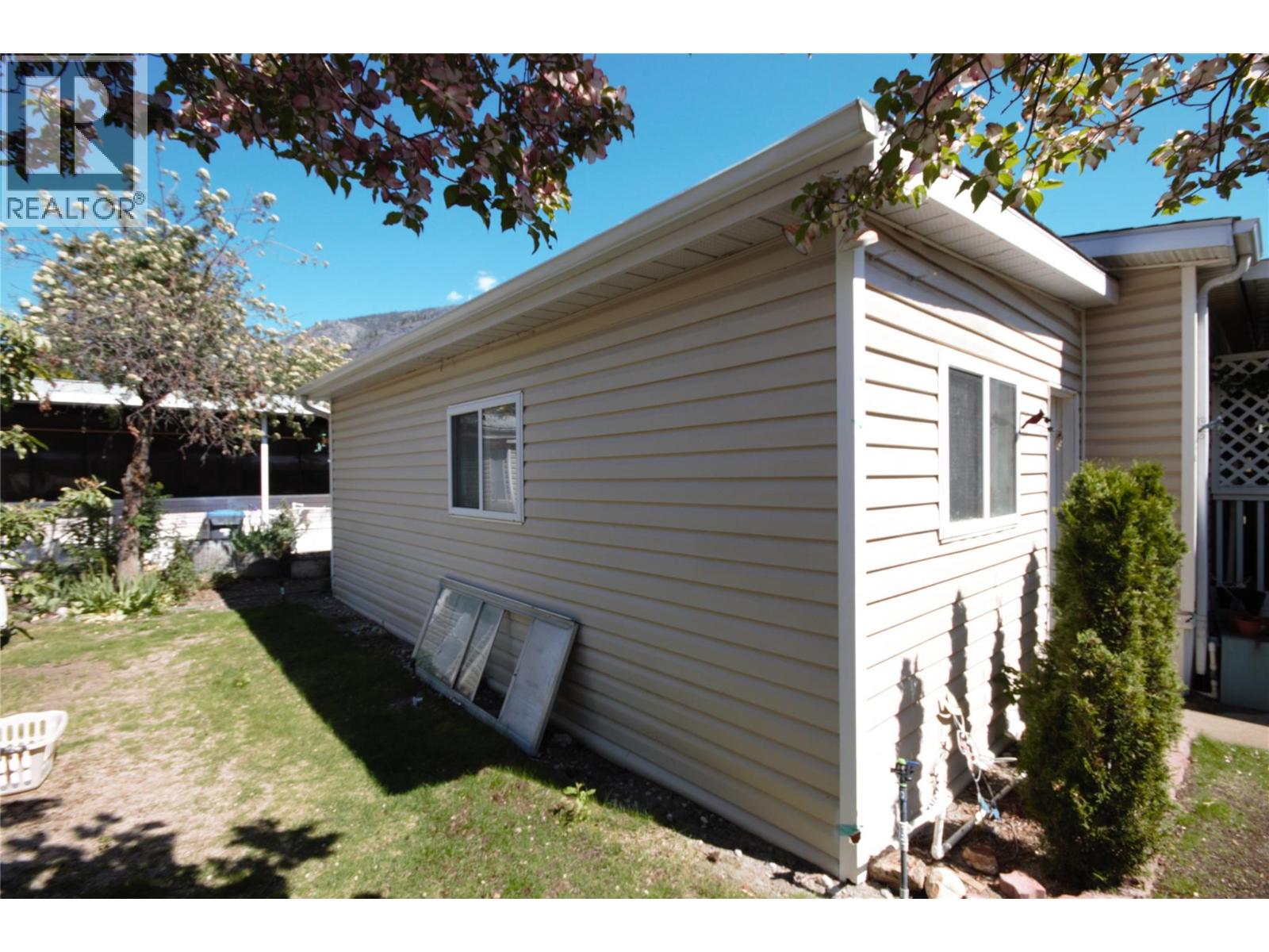 #15 8598 Highway 97 - 39