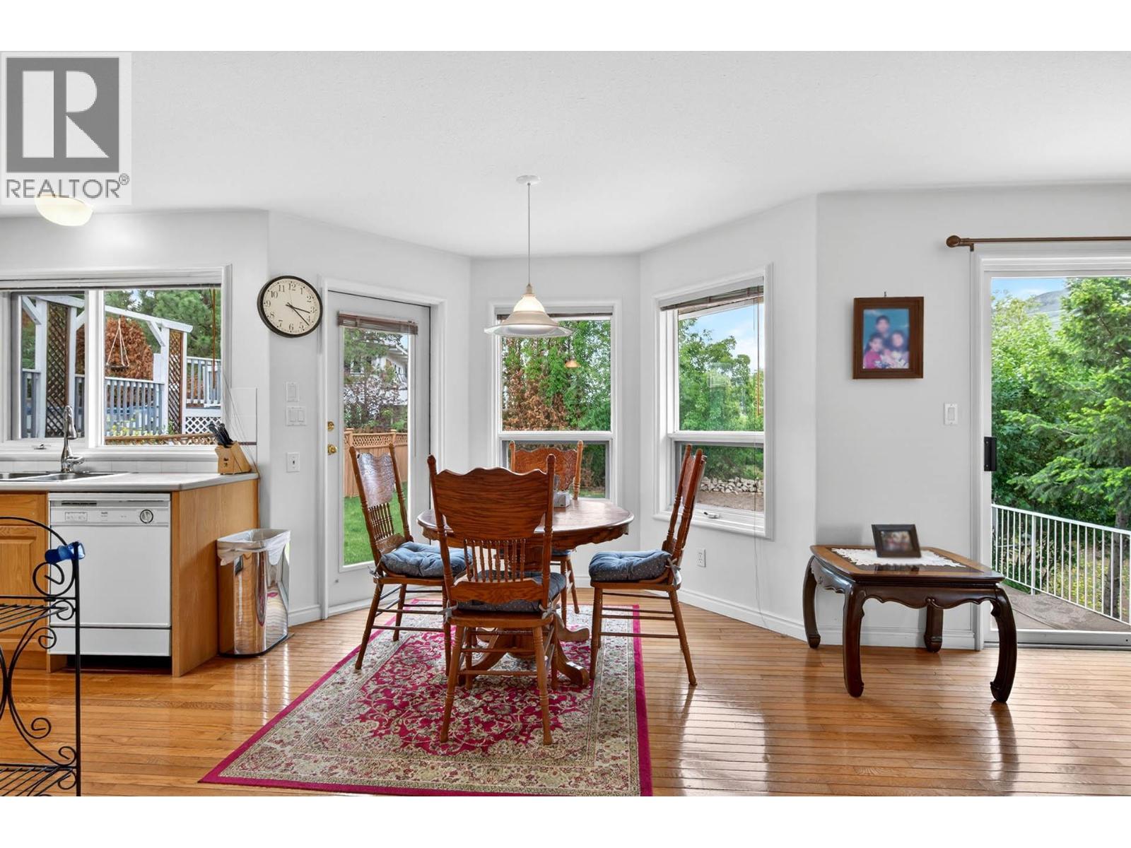 2403 Parkview Drive - 6