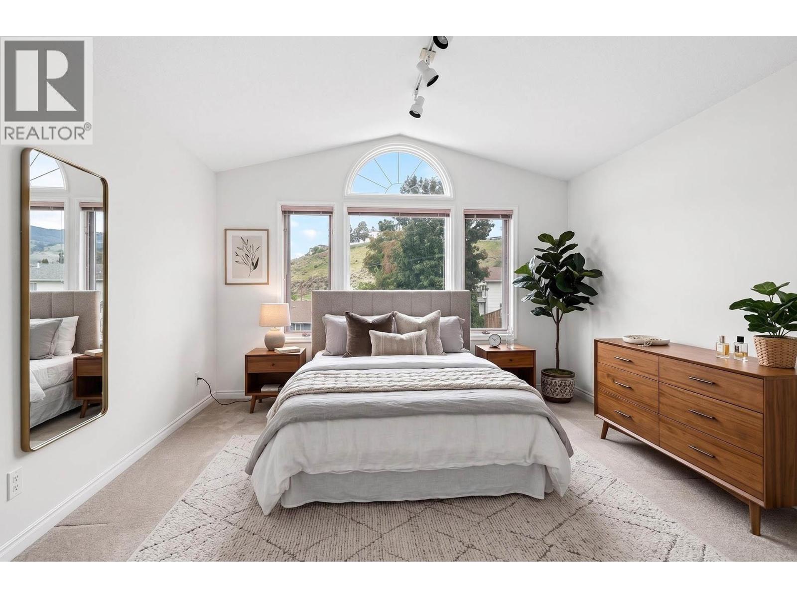2403 Parkview Drive - 33
