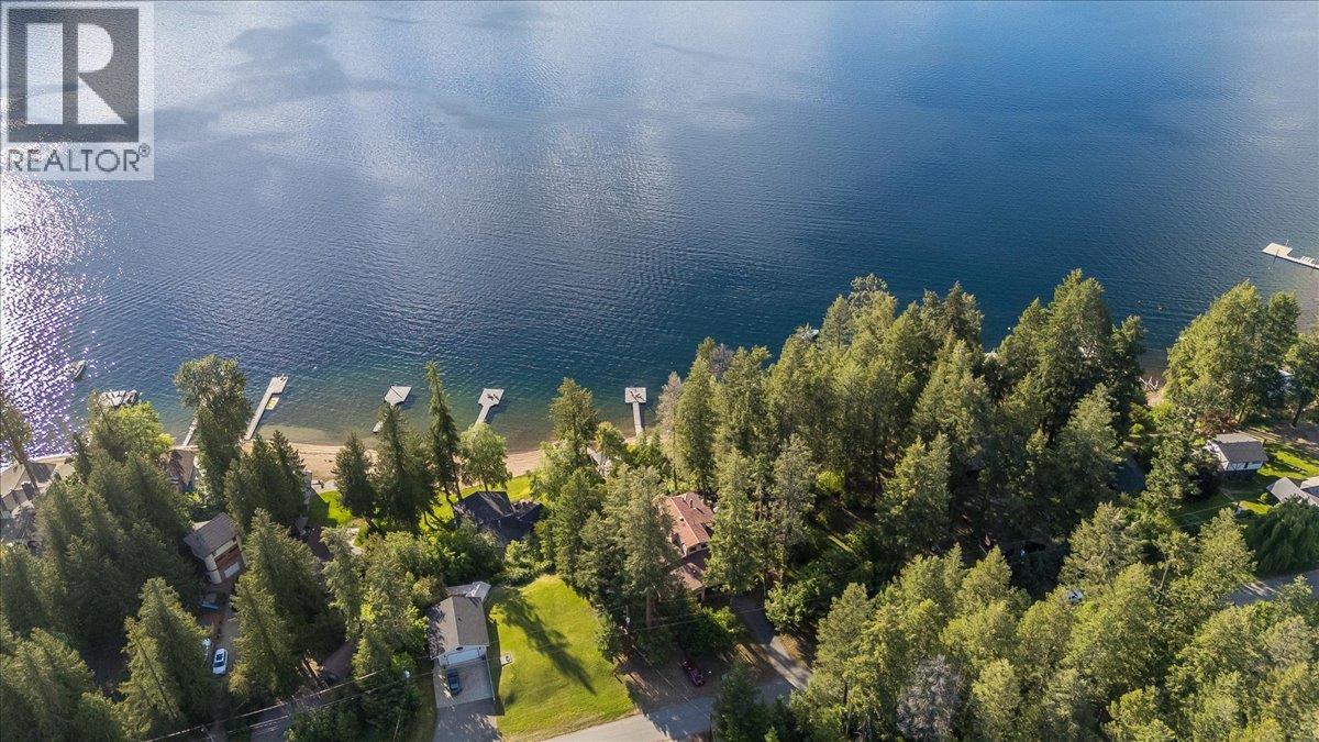 2071 Massie Road, Christina Lake