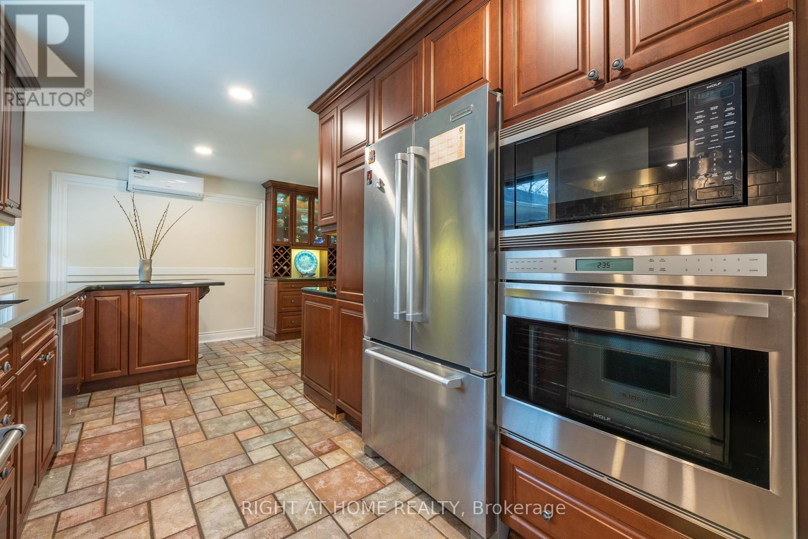 120 WRIGHT STREET - 21